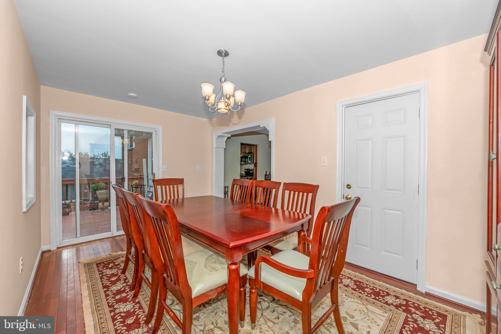 COLLEGE PARK ESTATES - Residential