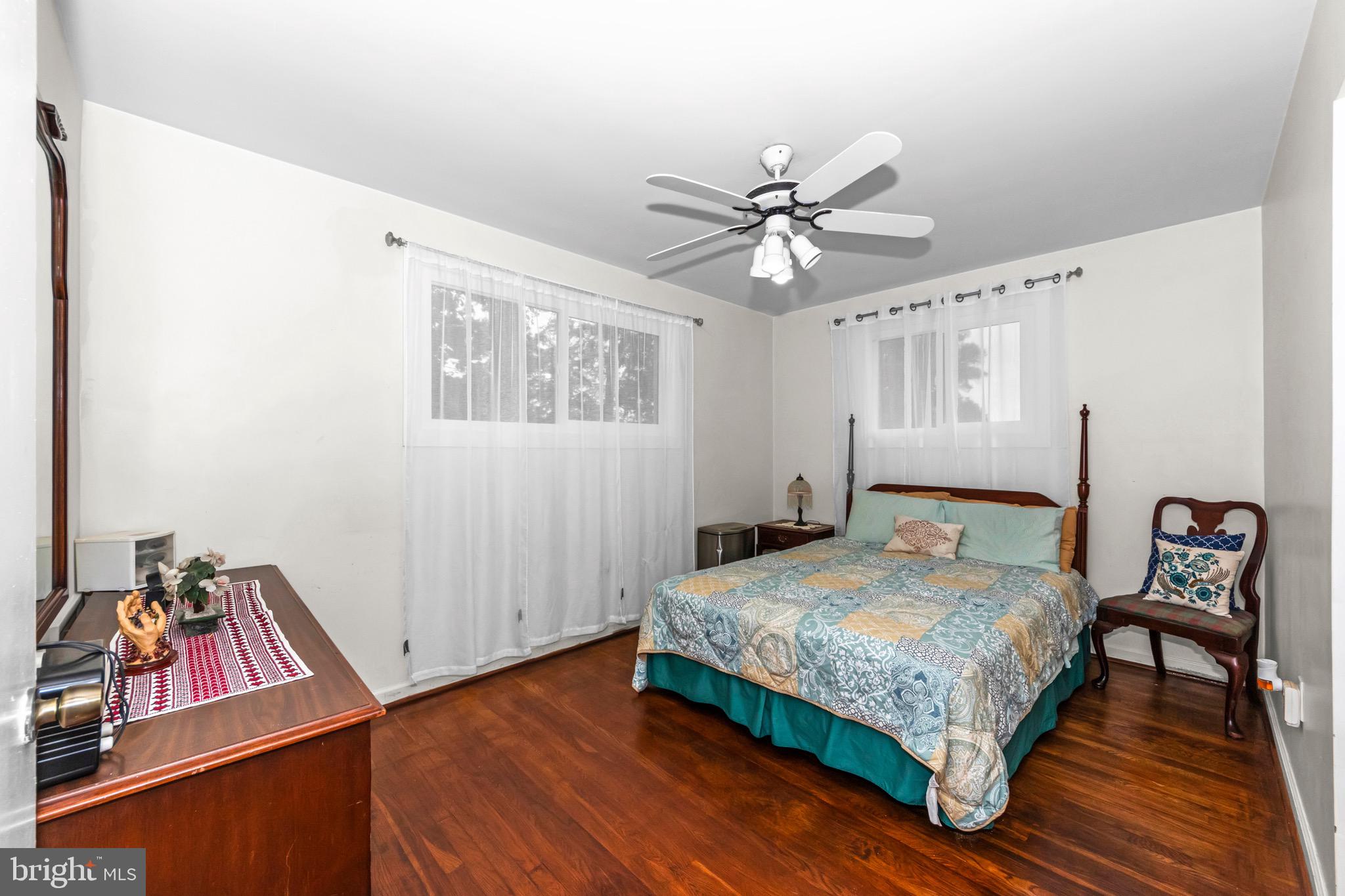 COLLEGE PARK ESTATES - Residential