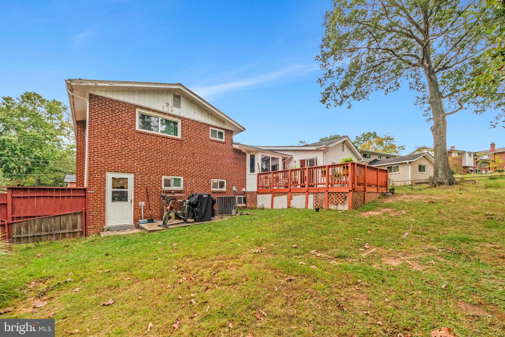 COLLEGE PARK ESTATES - Residential