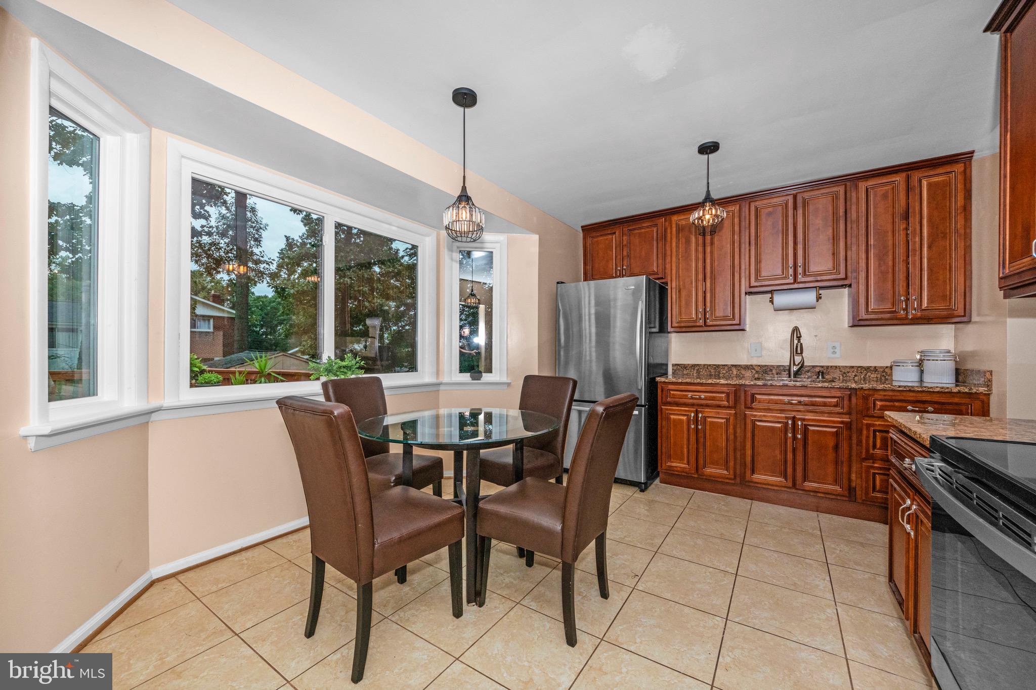 COLLEGE PARK ESTATES - Residential