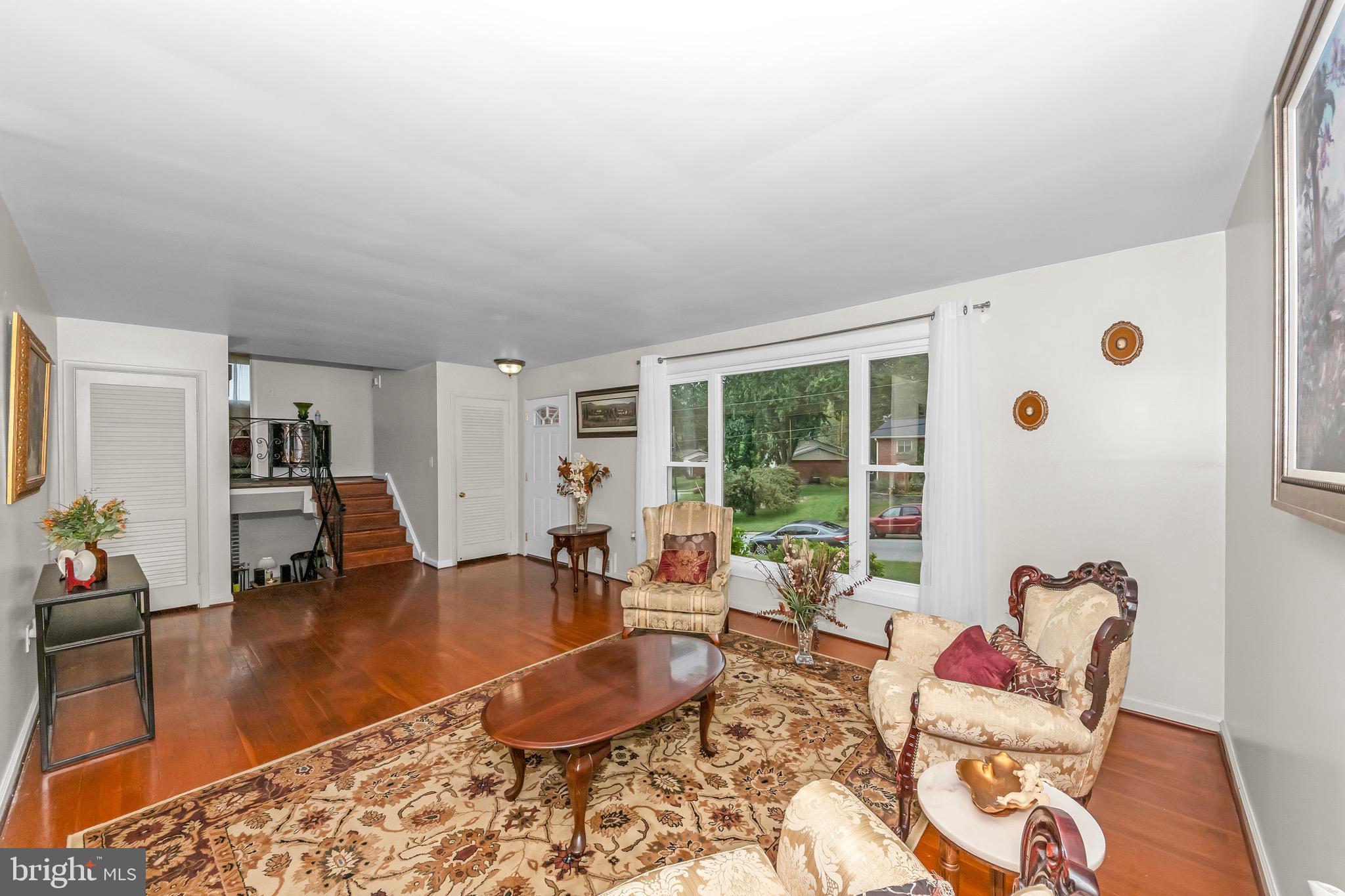 COLLEGE PARK ESTATES - Residential