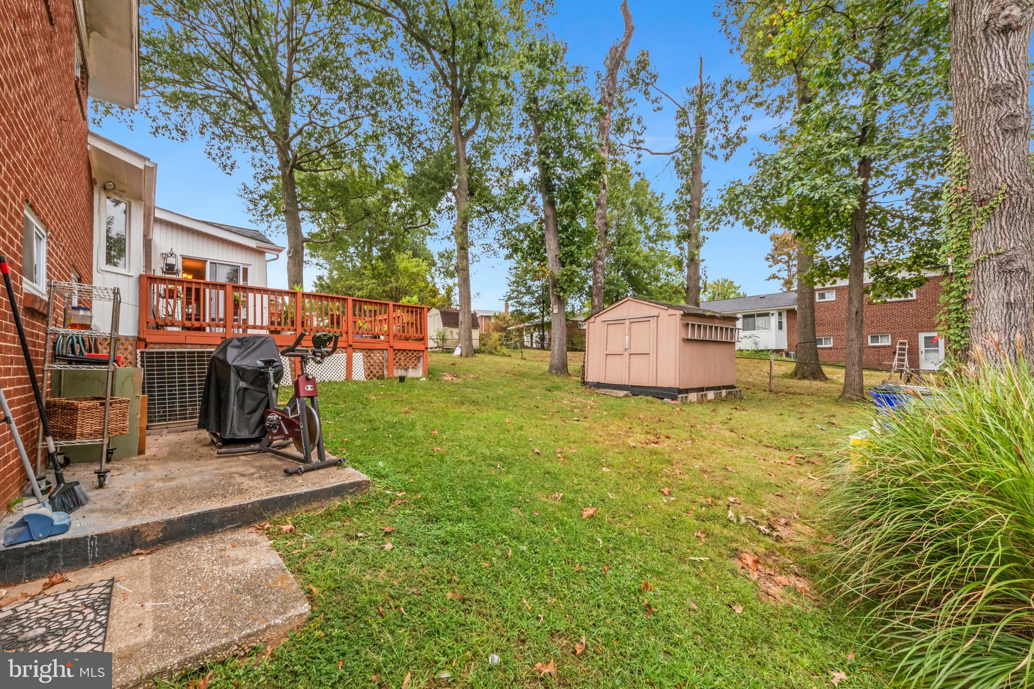 COLLEGE PARK ESTATES - Residential