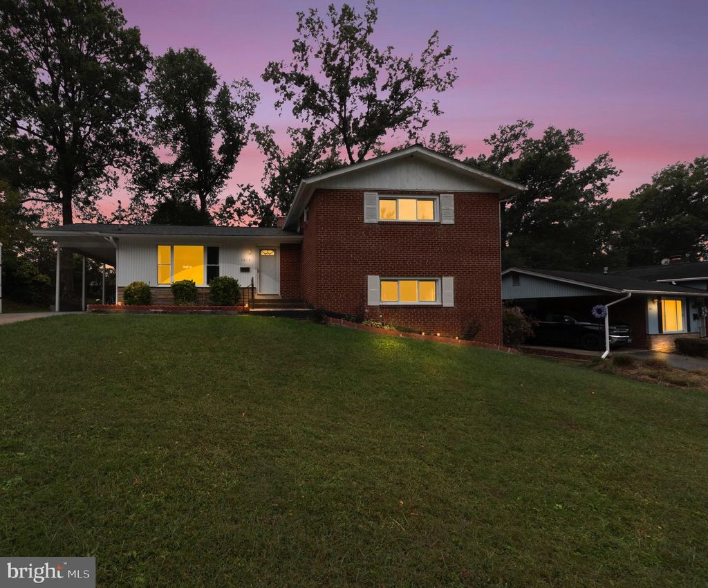 Photo of 5813 Bryn Mawr Road, COLLEGE PARK, MD 20740 (MLS # MDPG2177530)