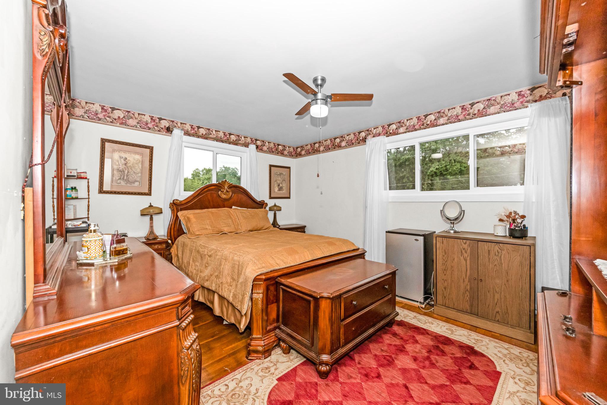 COLLEGE PARK ESTATES - Residential