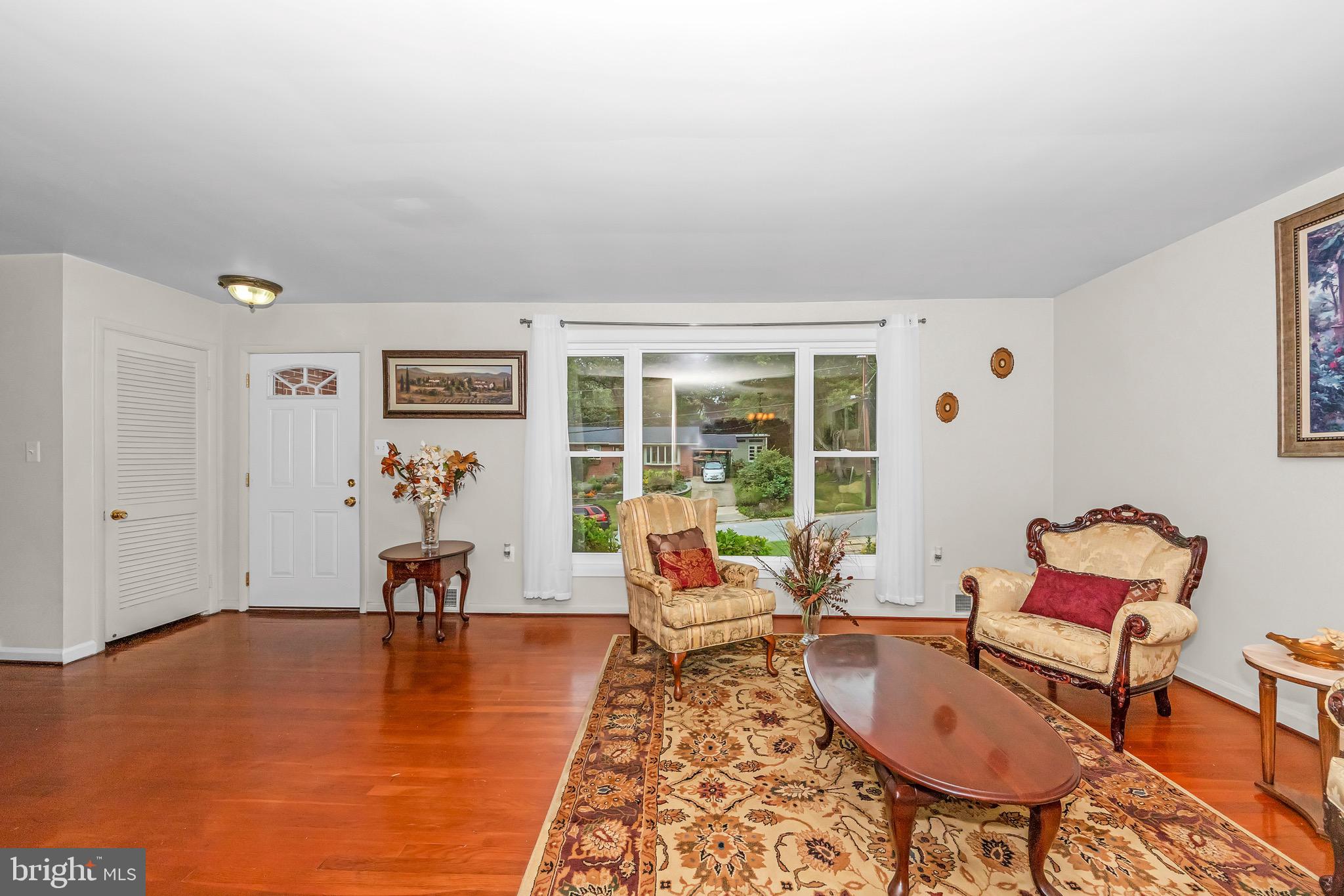 COLLEGE PARK ESTATES - Residential