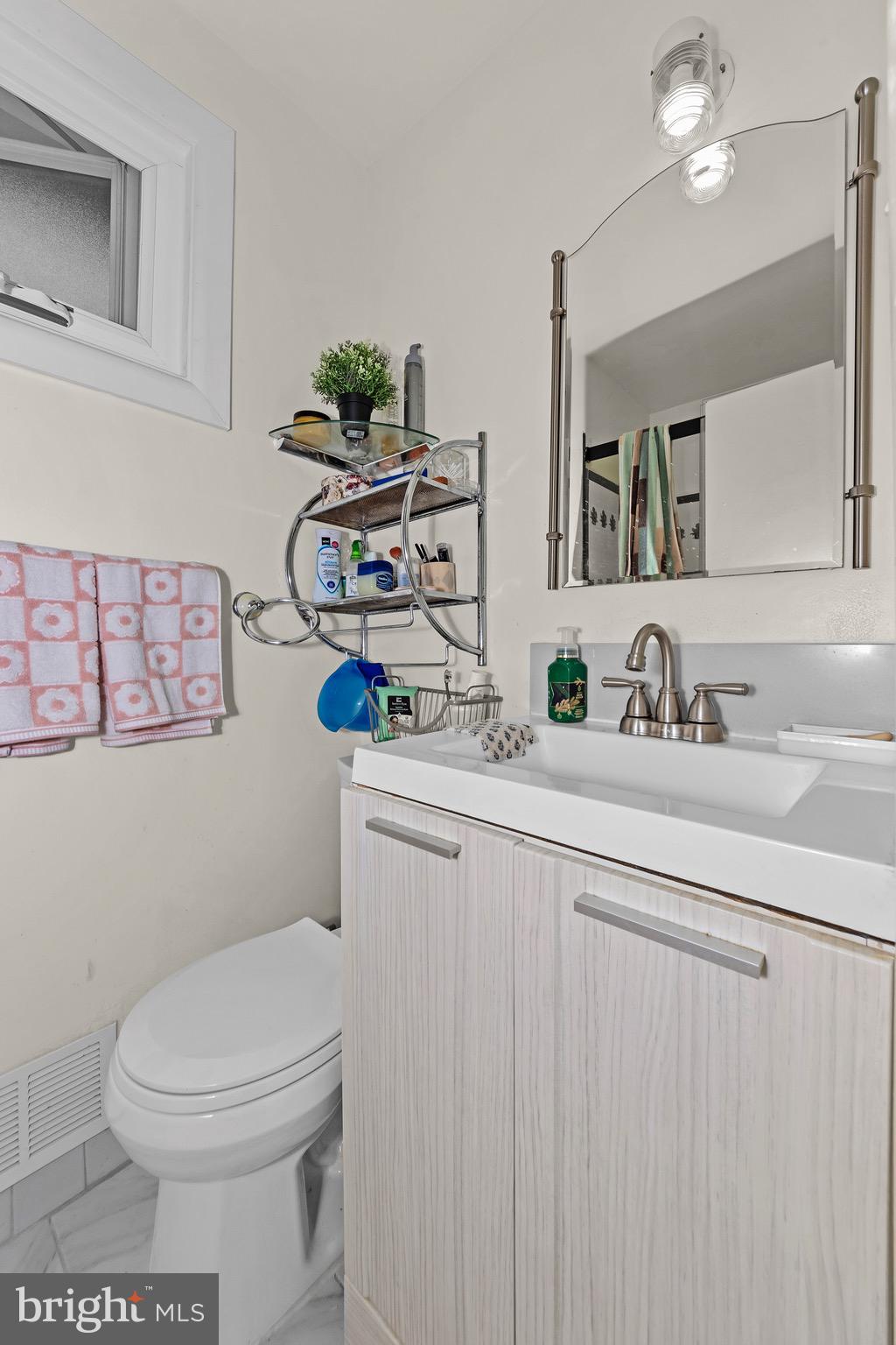 COLLEGE PARK ESTATES - Residential