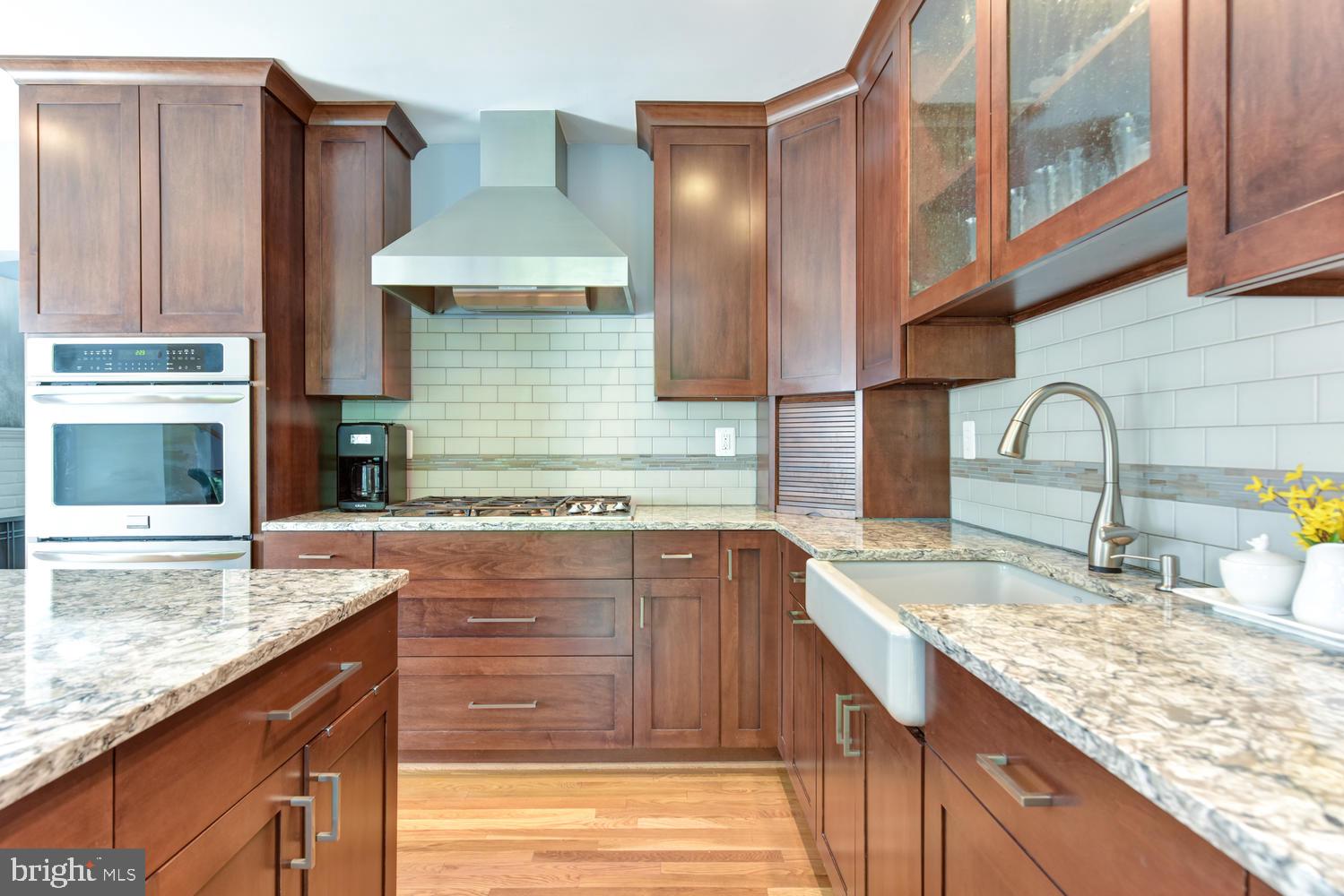 WAVERLY HILLS - Residential