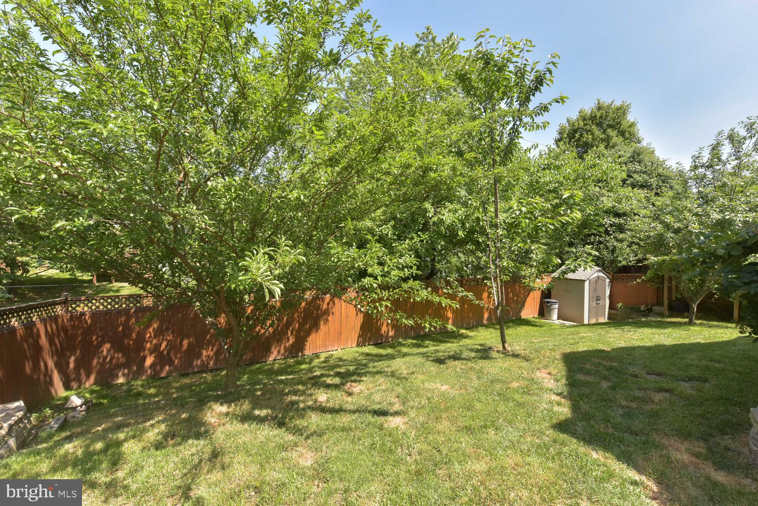 WAVERLY HILLS - Residential