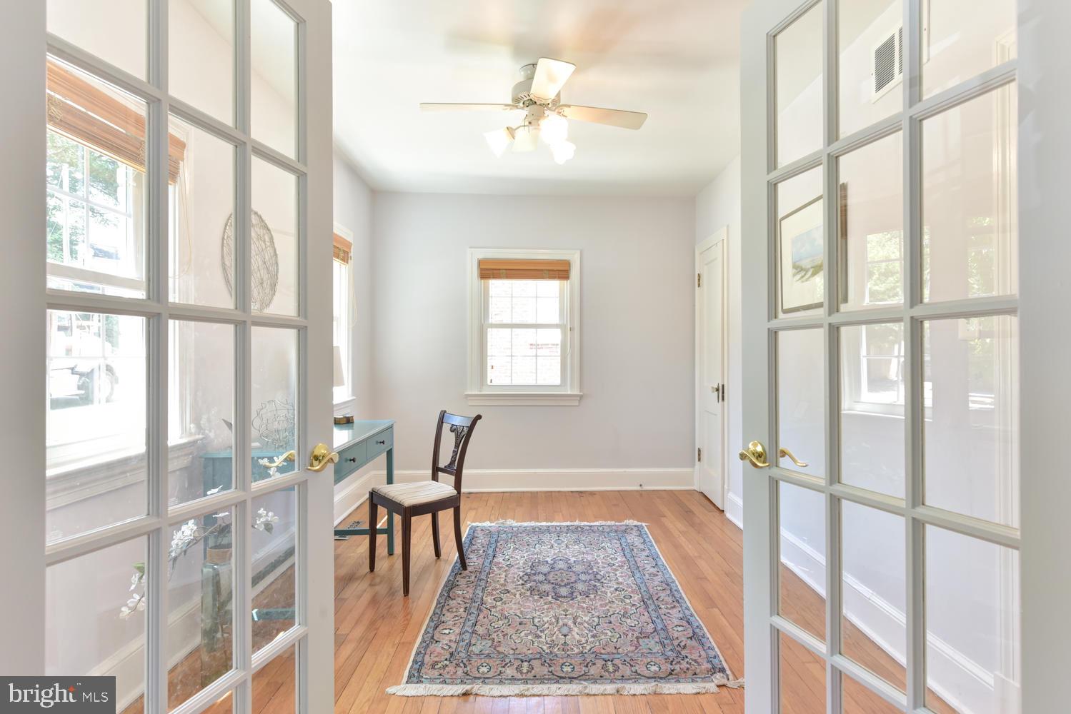 WAVERLY HILLS - Residential