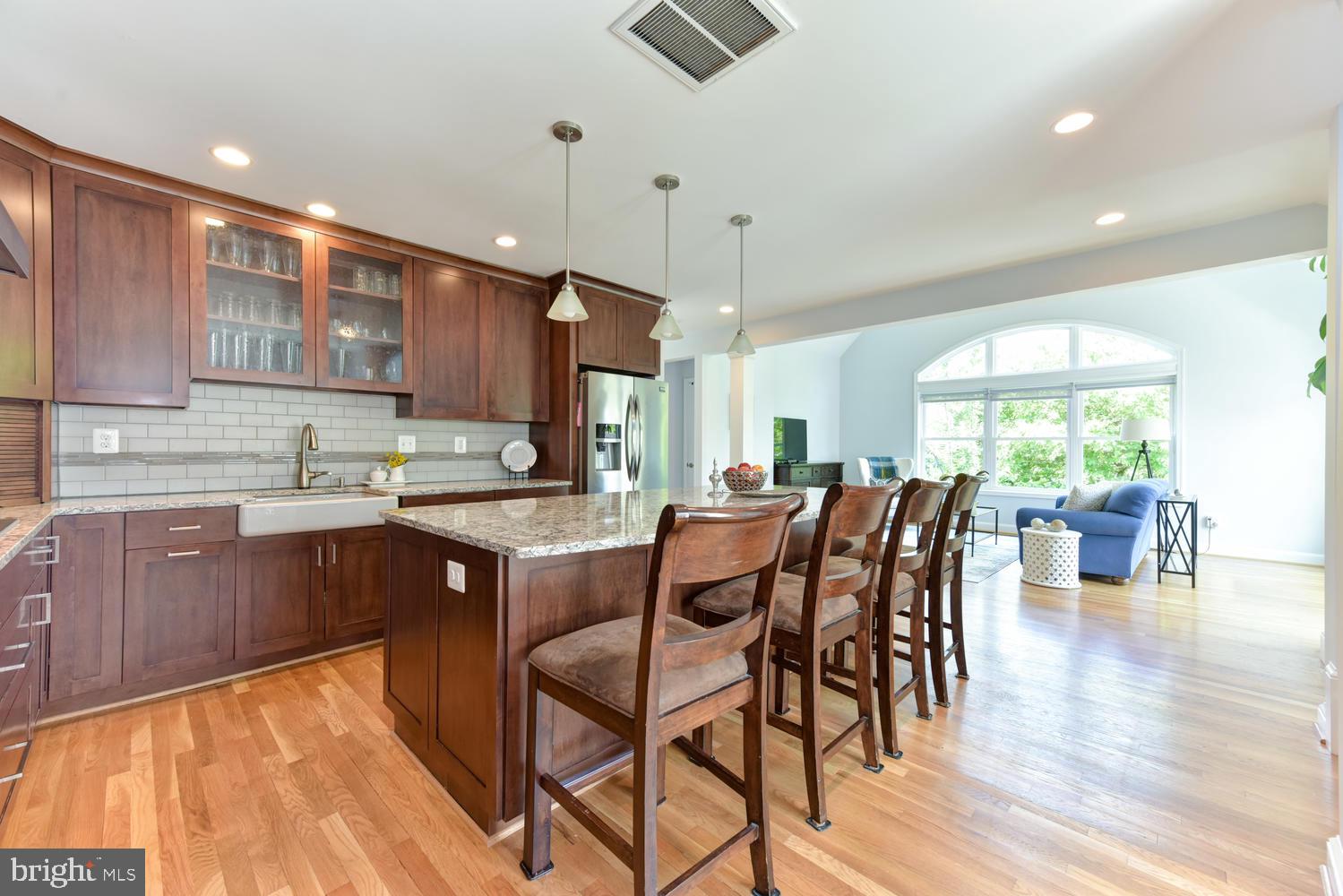 WAVERLY HILLS - Residential