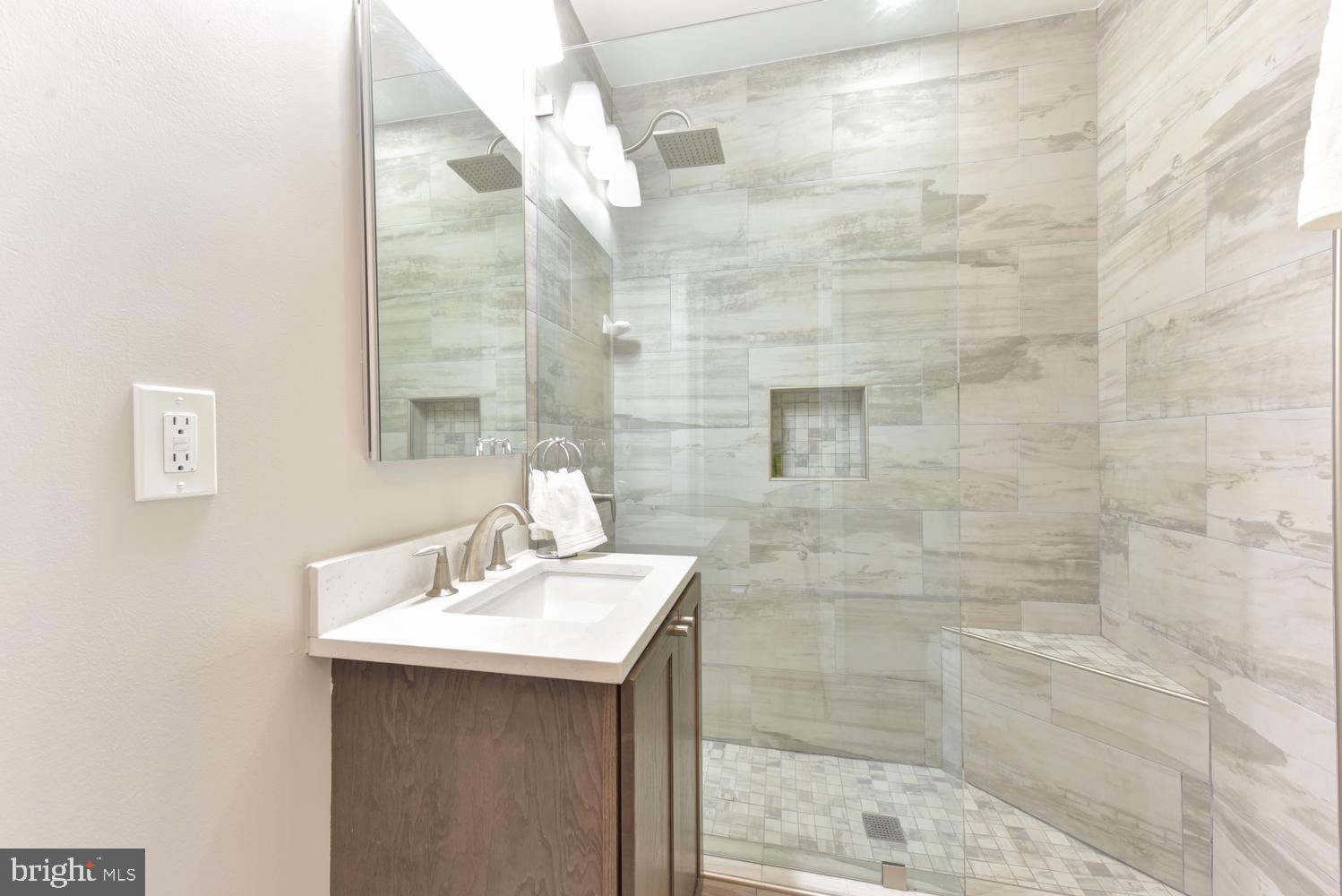 WAVERLY HILLS - Residential