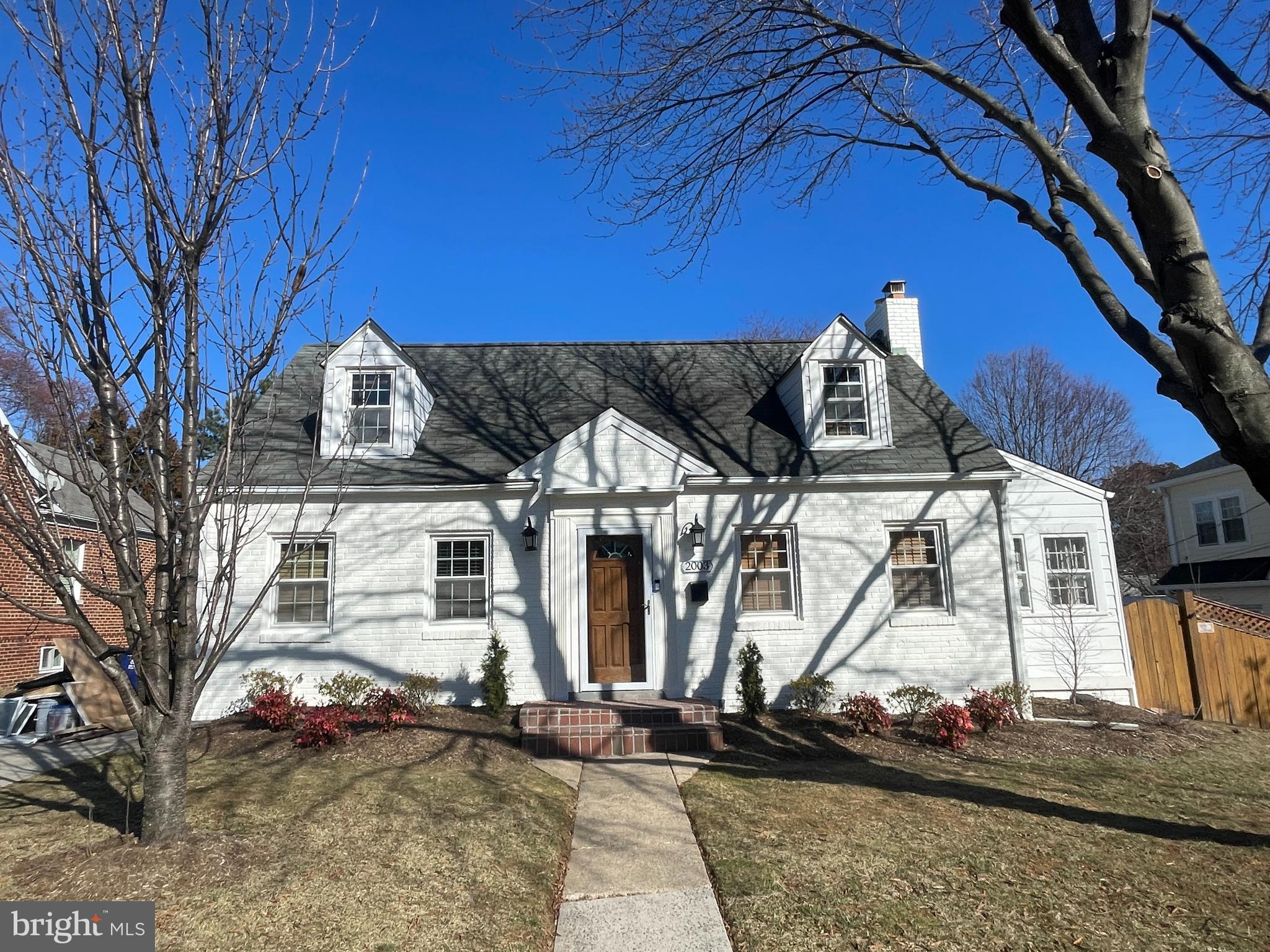 WAVERLY HILLS - Residential