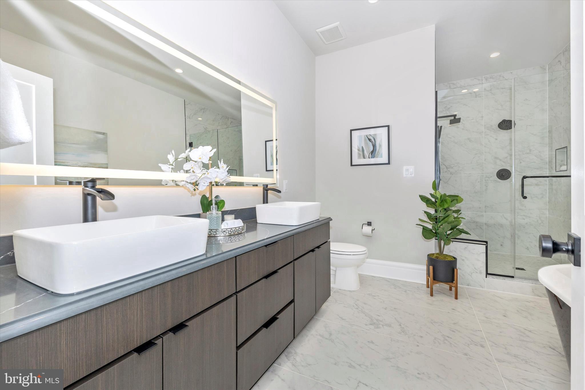 DOWNTOWN FREDERICK - Residential Lease