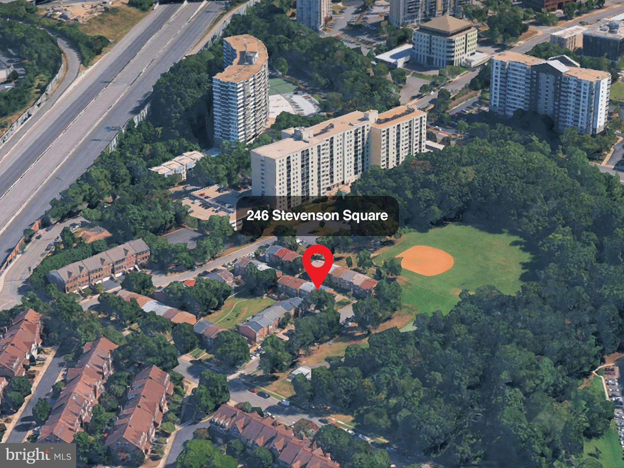 STEVENSON SQUARE - Residential