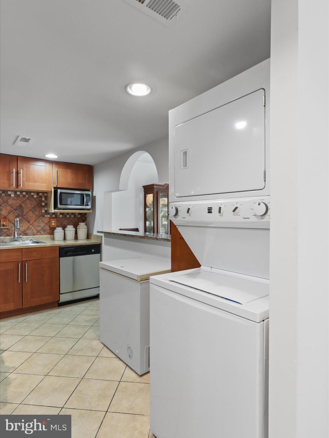 STEVENSON SQUARE - Residential