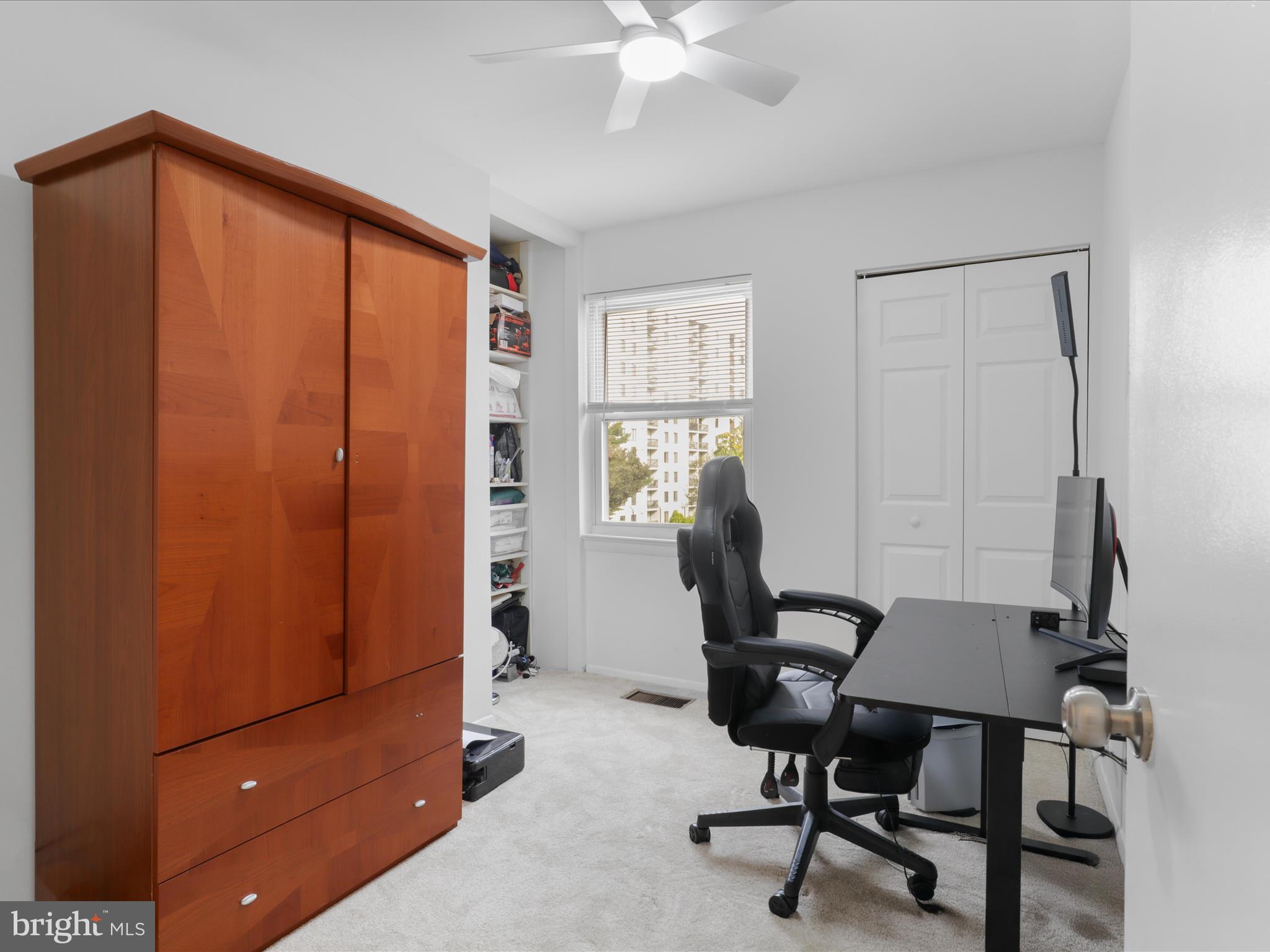 STEVENSON SQUARE - Residential