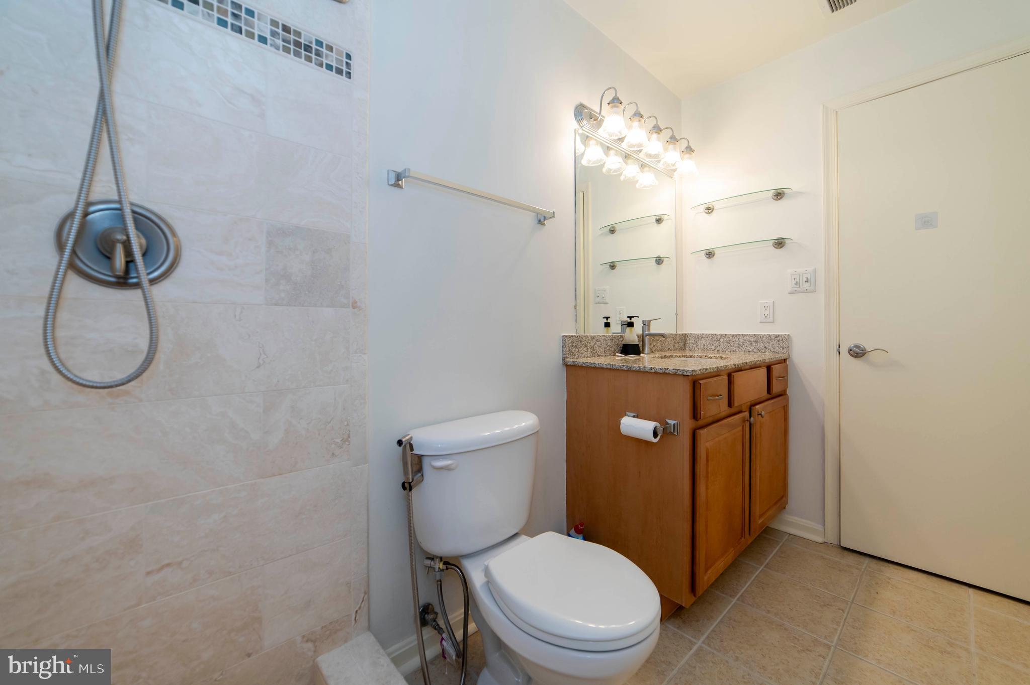 FOUR WINDS AT OAKTON - Residential