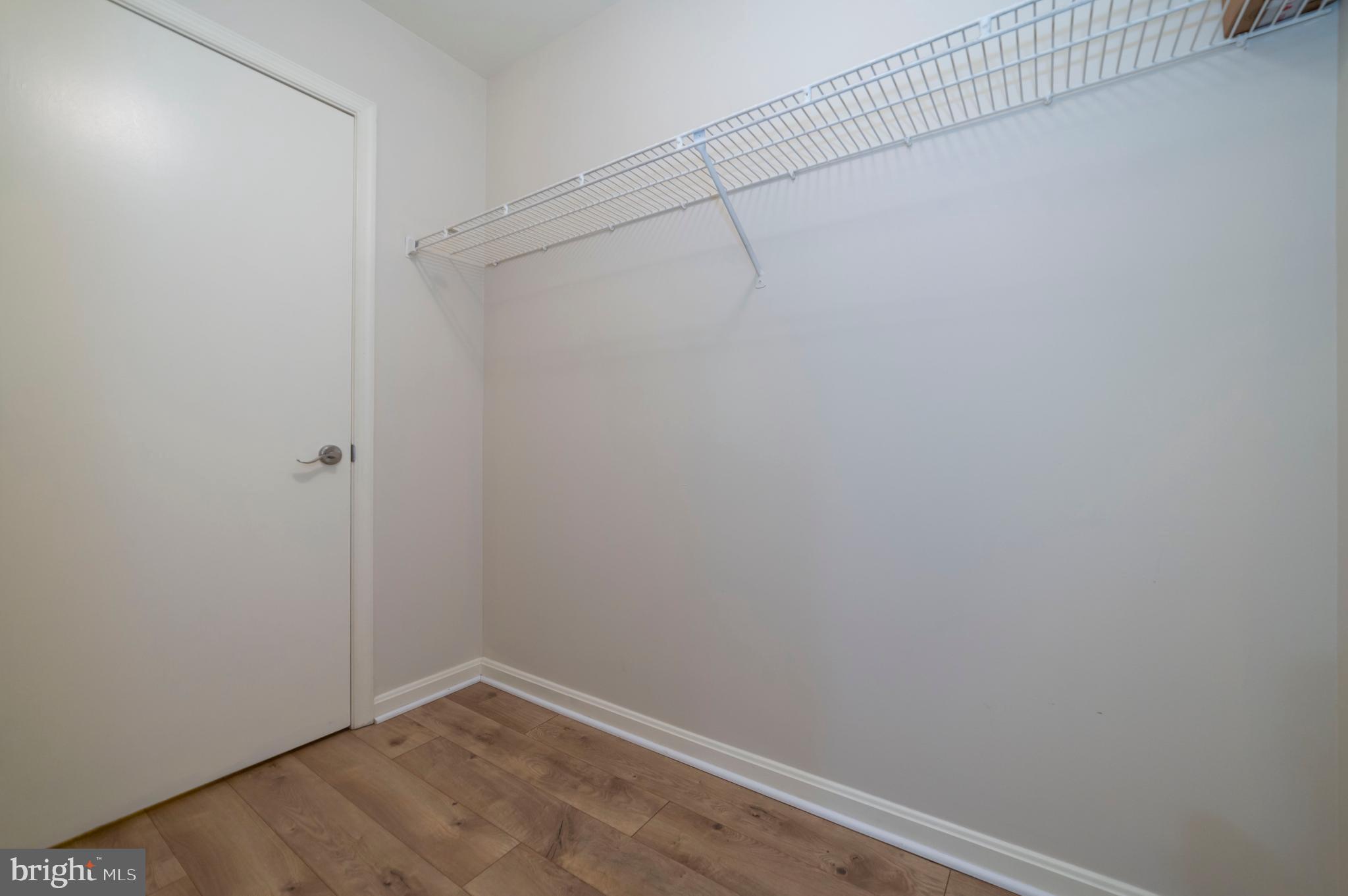 FOUR WINDS AT OAKTON - Residential