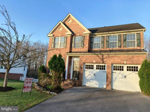 Photo of 23018 Sycamore Farm Drive, CLARKSBURG, MD 20871 (MLS # MDMC2223152)