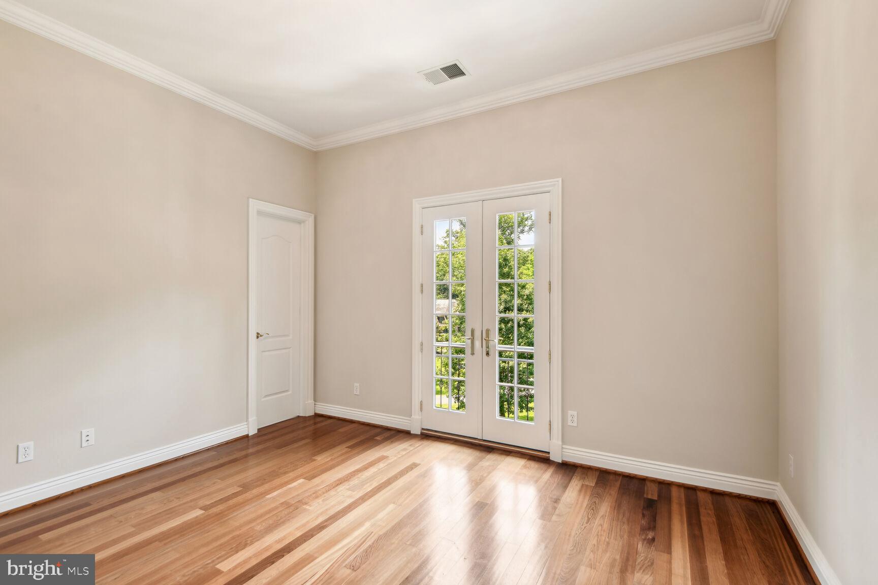 MERRY GO ROUND FARM - Residential