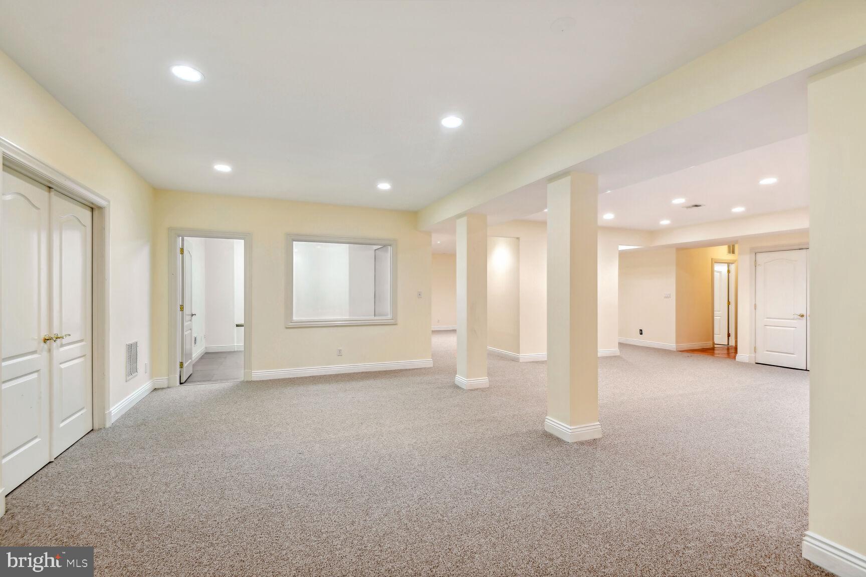 MERRY GO ROUND FARM - Residential