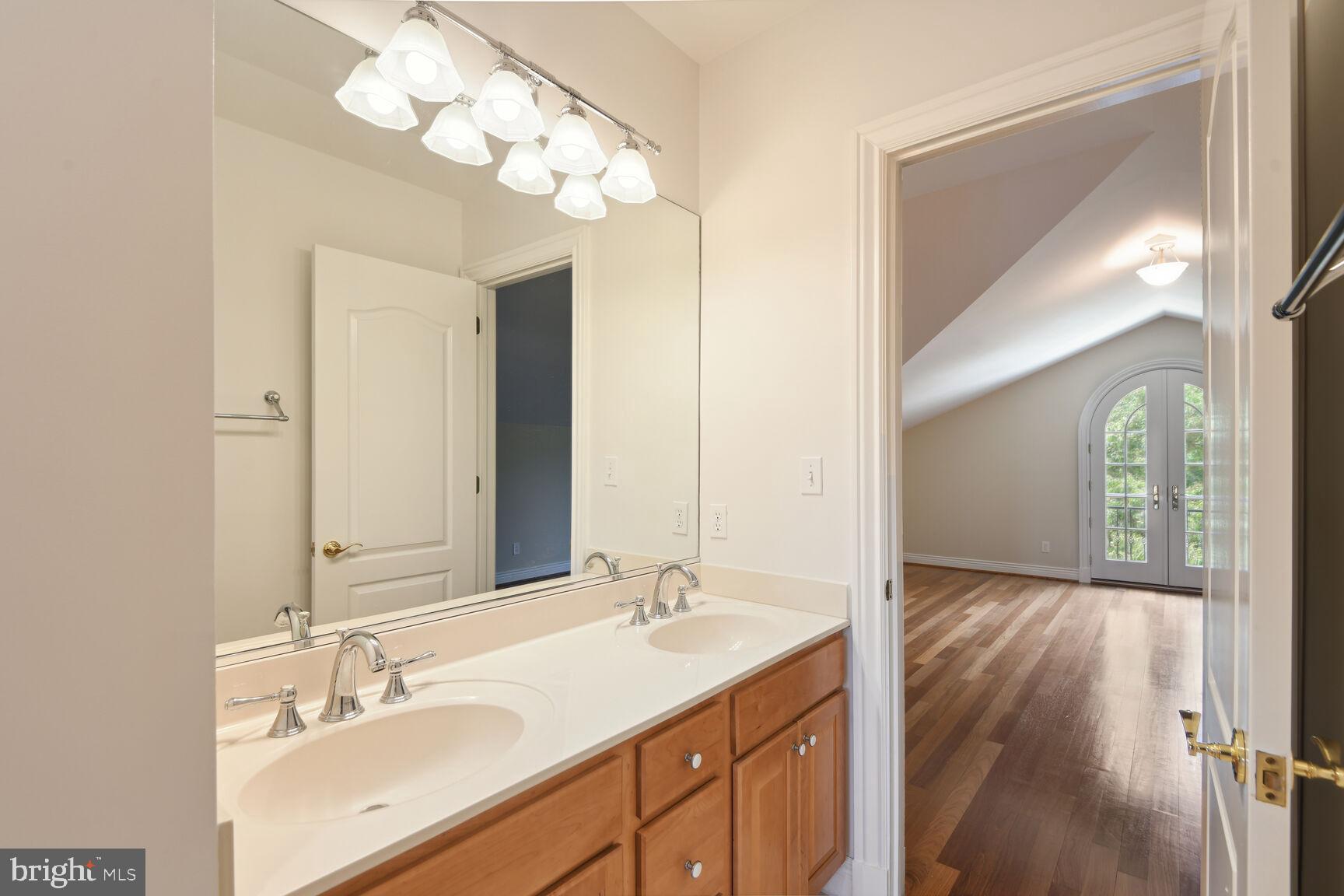 MERRY GO ROUND FARM - Residential