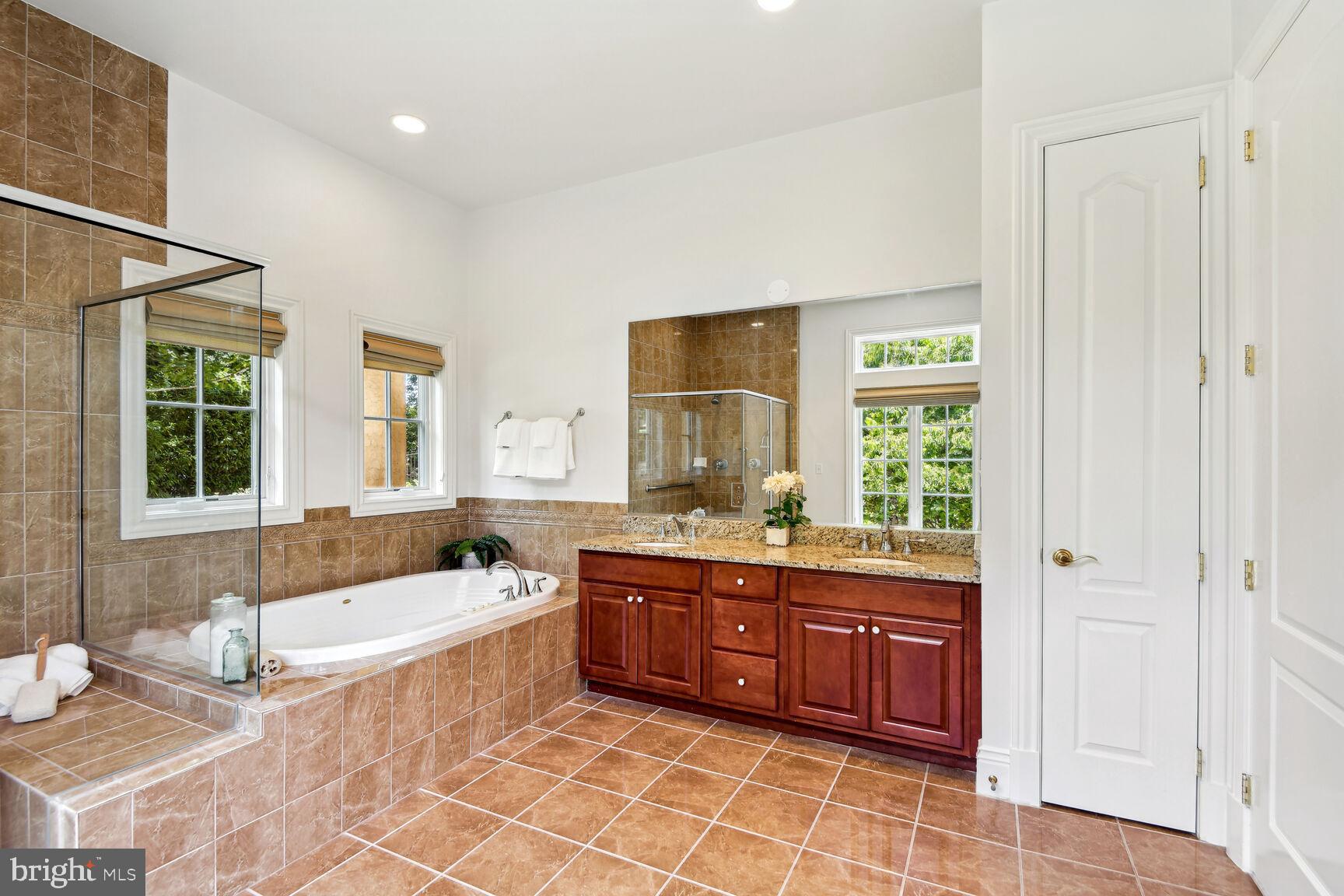 MERRY GO ROUND FARM - Residential