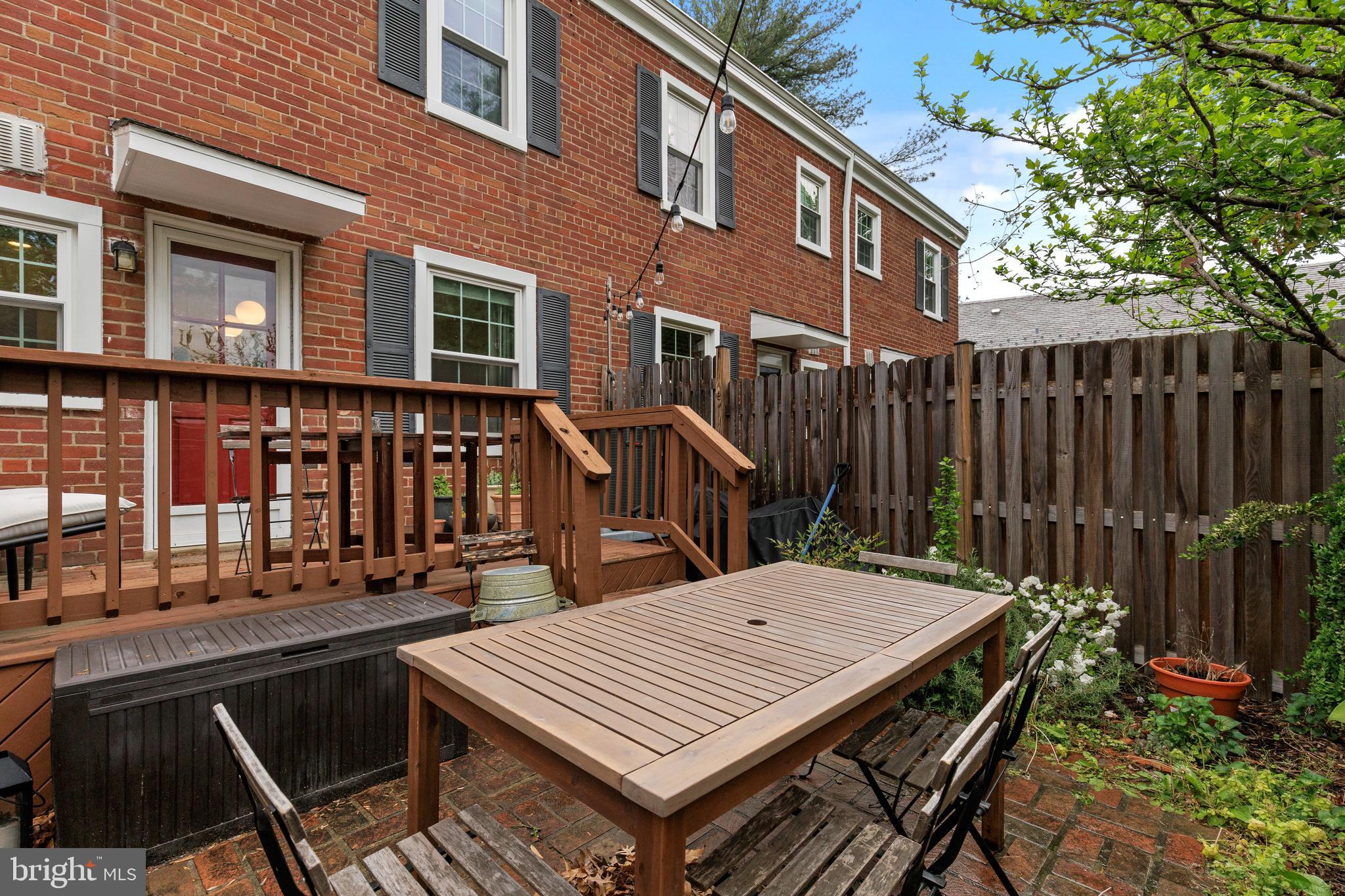 FAIRLINGTON VILLAGES - Residential Lease