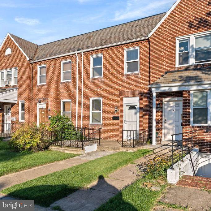 NEAT AS A PIN!!  VERY WELL MAINTAINED AND NICELY APPOINTED 3 BEDROOM ALL BRICK TOWNHOME BEING OFFERED FOR SALE!   THIS HOME HAS BEEN FRESHLY PAINTED THROUGHOUT (NEUTRAL COLORS),  HAS 9' CEILINGS,  FULLY REFINISHED HARDWOOD FLOORS.  THE FIRST FLOOR FEATURES A LIVING ROOM, FORMAL DINING ROOM AND KITCHEN,  ALL ROOMS ARE SPACIOUS AND FEATURE 9' CEILINGS. THE 2ND FLOOR FEATURES 3 GENEROUSLY SIZED BEDROOMS AND A FULL BATHROOM WITH A SKYLIGHT.  THE LOWER LEVEL FEATURES A HUGE FAMILY ROOM,  A HALF BATH AND STORAGE AND UTILITY ROOMS.  THE CEILINGS AND LIGHTING IN THE LOWER LEVEL ARE ALL BRAND NEW!  THE LOWER LEVEL HAS BOTH FRONT AND REAR ENTRANCES!  MOST WINDOWS ARE REPLACEMENT TYPE, BRAND NEW FRONT DOOR AND FRONT STORM DOOR.  GAS HEAT,  UPDATED ELECTRIC - CUTLER-HAMMER  CIRCUIT BREAKER PANEL,  FRONT AND BACK PORCHES,  WALK-OUT FROM THE LOWER LEVEL TO THE BACK YARD THAT FEATURES A CLEAN, DETACHED SINGLE CAR BRICK GARAGE WITH SIDE SERVICE DOOR!  RELAX ON EITHER THE FRONT PORCH OR THE COVERED BACK PORCH!  THIS ONE WILL NOT DISAPPOINT!  THE BUYER RECEIVES A 0NE (1) YEAR CINCH HOME WARRANTY AT SETTLEMENT!     *** THIS PROPERTY HAS OR-1 ZONING!  IN ADDITION TO USE AS A SINGLE FAMILY RESIDENCE, THIS PROPERTY OFFERS NUMEROUS POSSIBILITIES FOR BUSINESS/OFFICE USE (DOCTOR, LAWYER OR SERVICES OFFICE).  COULD BE A BUSINESS AND LIVING QUARTERS SITUATION AS THE LOWER LEVEL HAS BOTH FRONT AND REAR SEPARATE ENTRANCES!