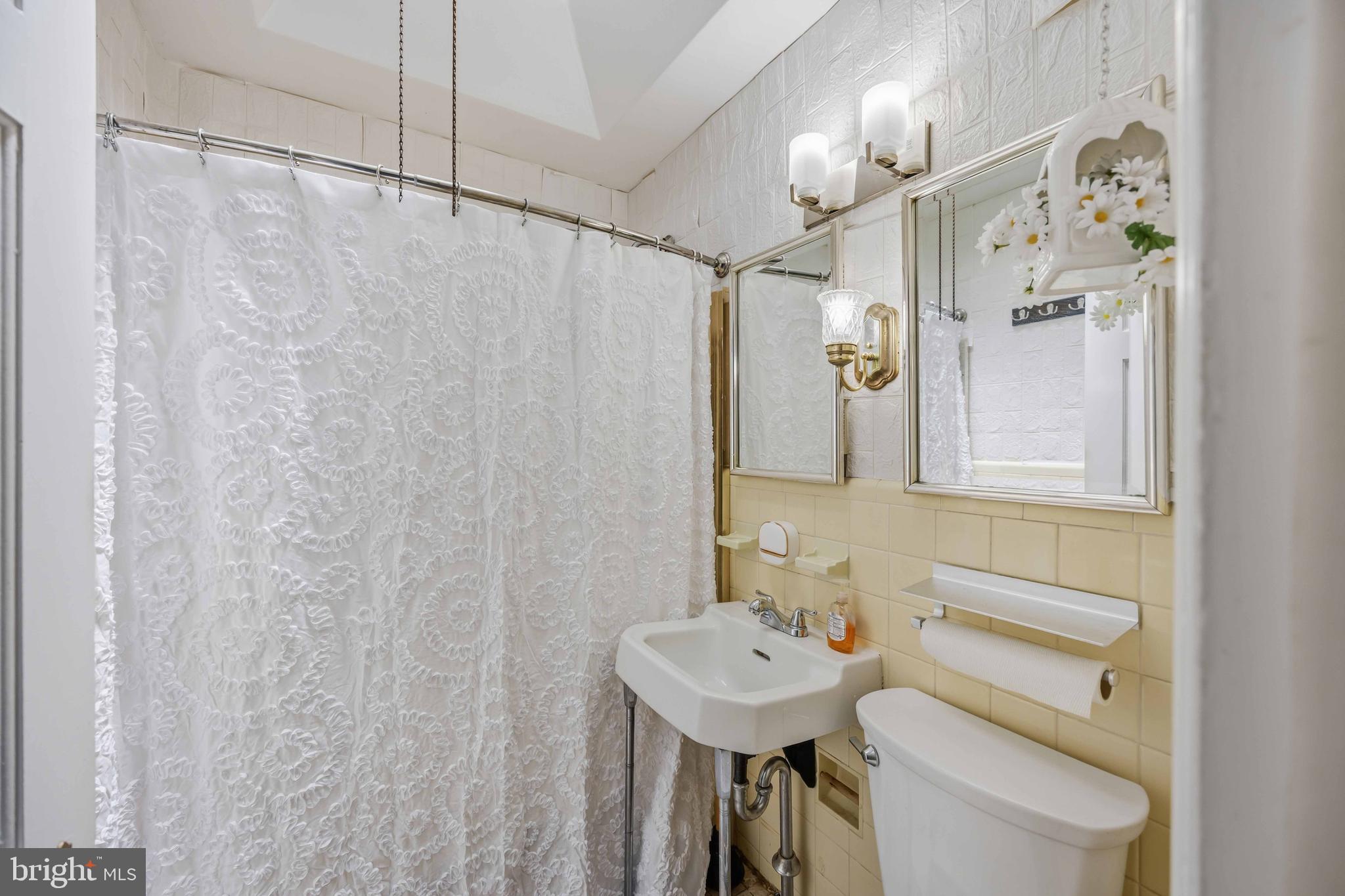 DREXEL HILL - Residential