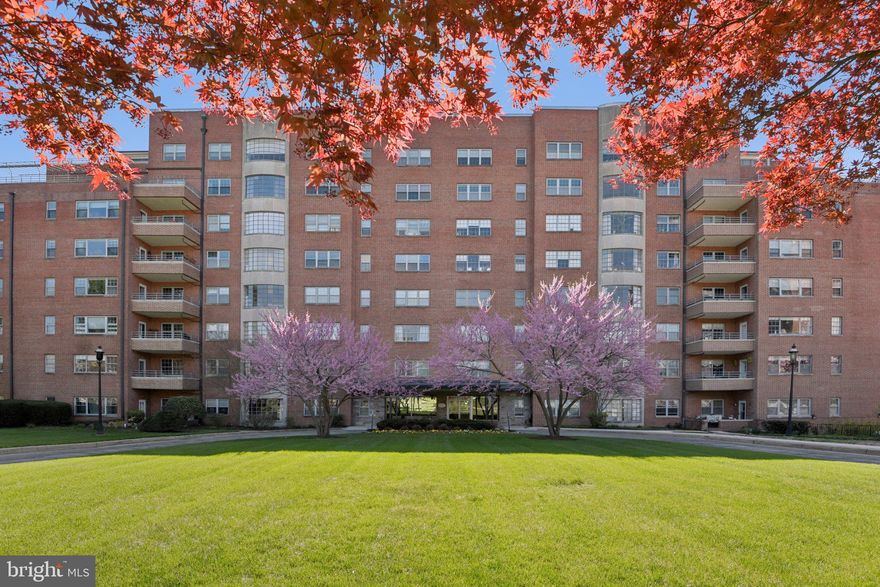 This bright 2-bedroom, 2-bath condo in The Carrollton offers comfort, convenience, and standout
amenities. Its prime location next to the Hopkins Homewood campus, Medstar Union Memorial Hospital, places restaurants,
cafés, and convenience stores within easy reach, while the 
Waverly Farmer’s Market and Sherwood Garden are a
pleasant walk away. Inside, an in-unit washer and dryer add
everyday ease, and a dedicated storage bin in the basement
provides valuable extra space. In the Spring, enjoy the cherry blossom view outside the window. 
Known for its warm and welcoming atmosphere, the
community makes this condo an appealing choice for anyone
seeking a well-located home with practical features and a
reassuring sense of neighborhood care. The condo fee covers 24hr concierge front desk, utilities including water
and AC/ heating . Adjacent streets are patrolled by Wolf Professional Security in the Guilford neighborhood, and Hopkins Campus Police and Security Officers.  Photos for this listing have been virtually staged. Garage parking available for additional price. Carwash station available in garage.