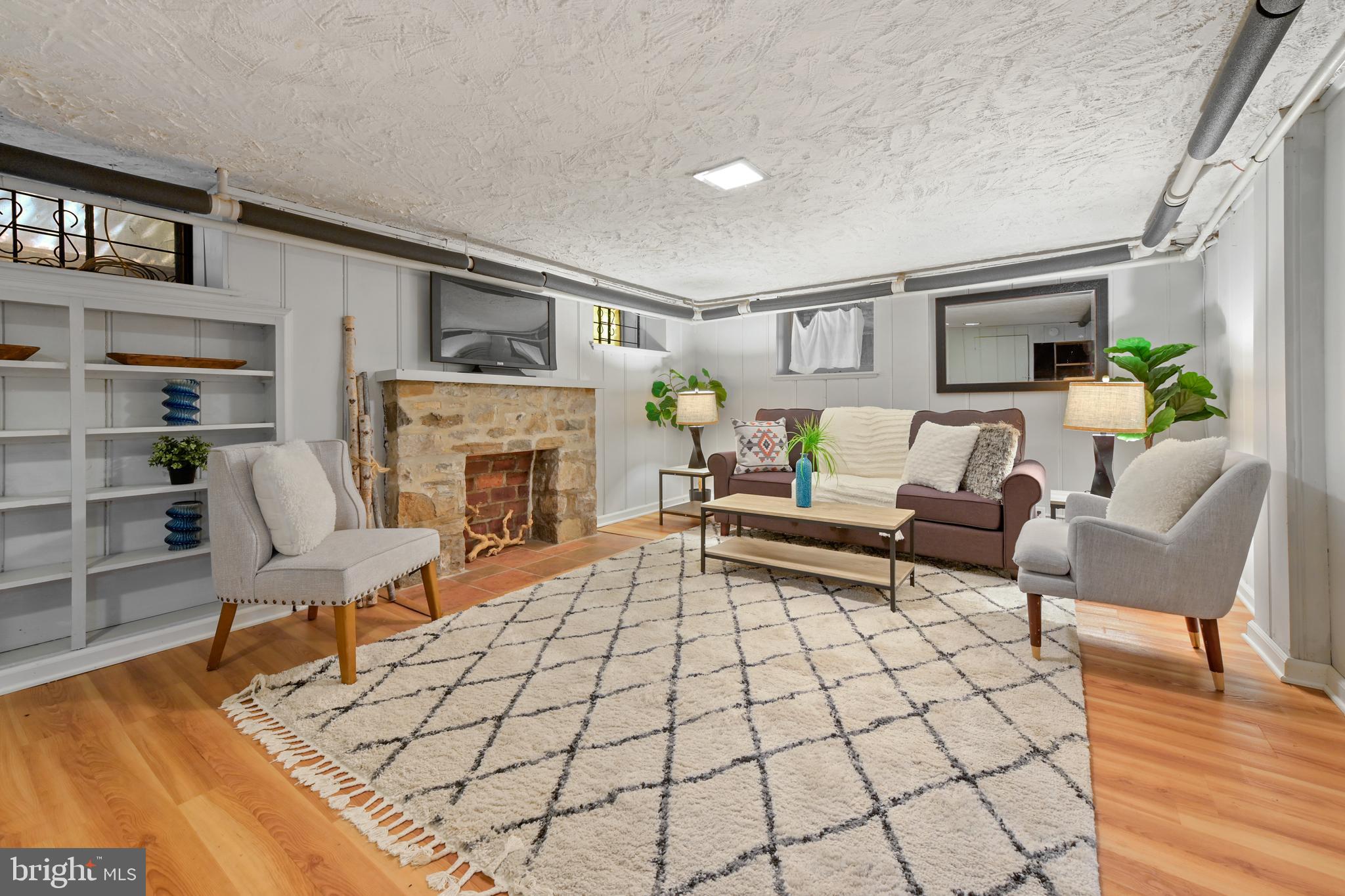 ORIGINAL NORTHWOOD - Residential