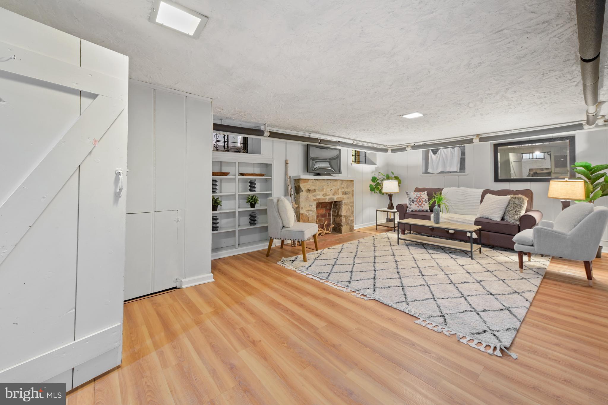 ORIGINAL NORTHWOOD - Residential