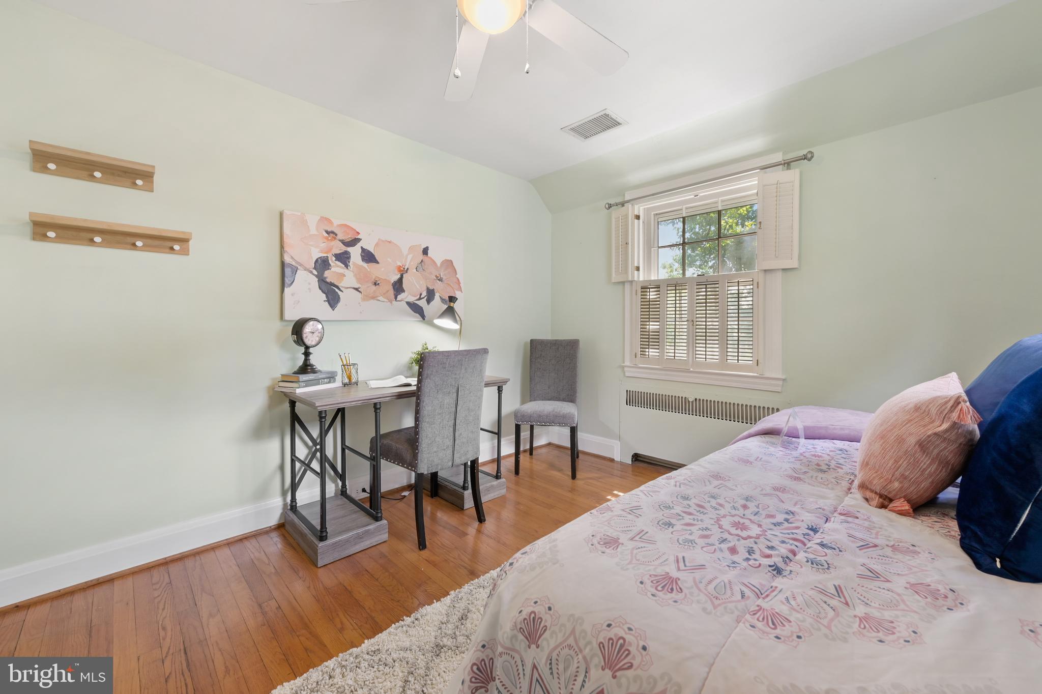 ORIGINAL NORTHWOOD - Residential