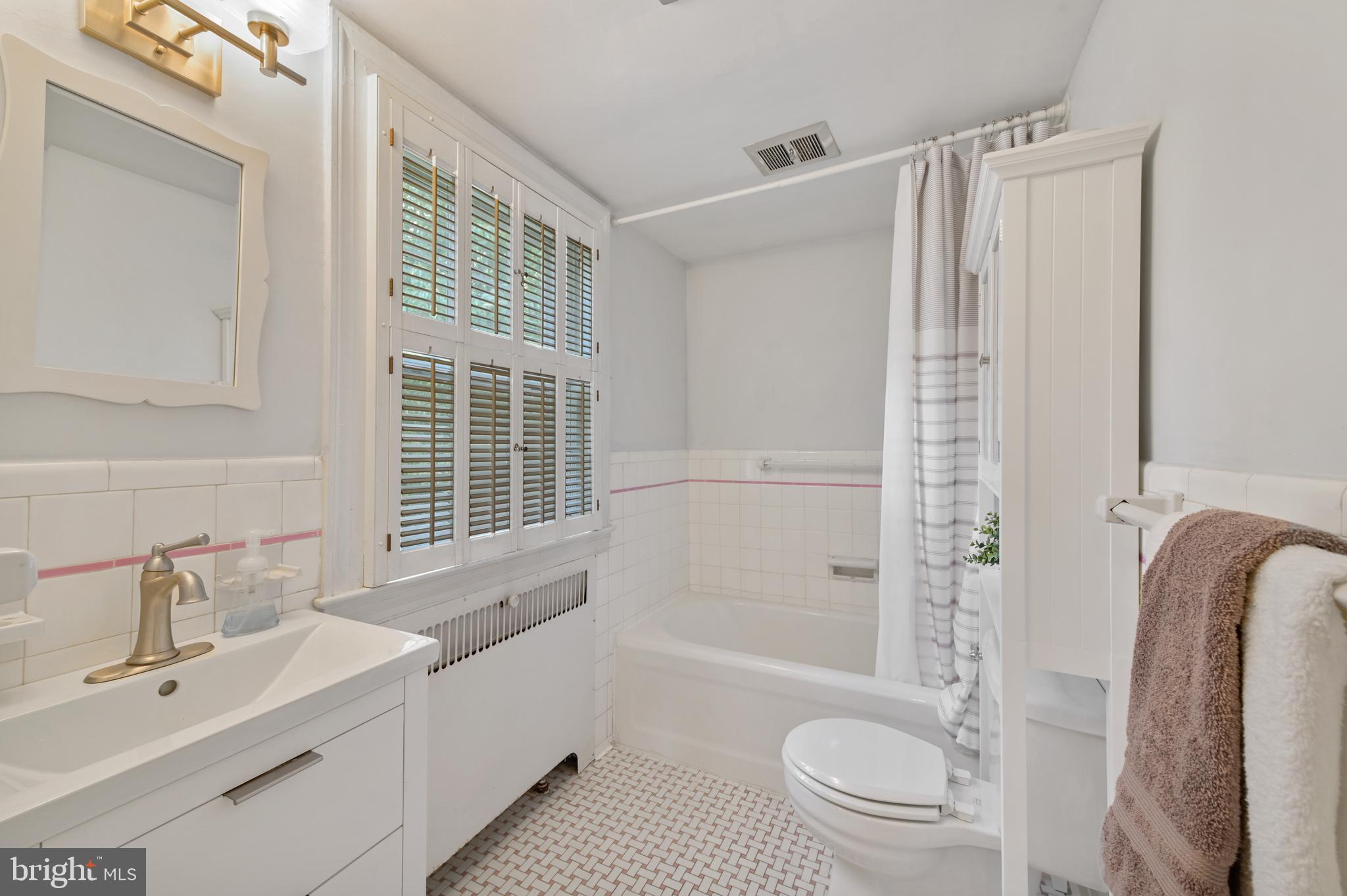 ORIGINAL NORTHWOOD - Residential