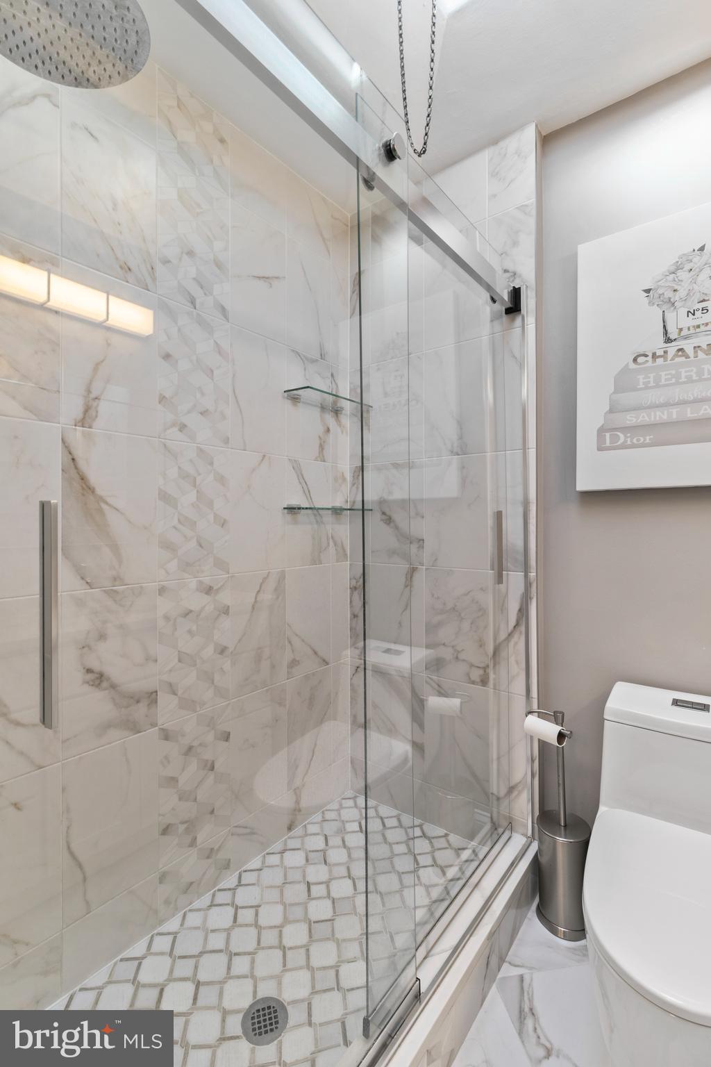 CHESTNUT HILL - Residential