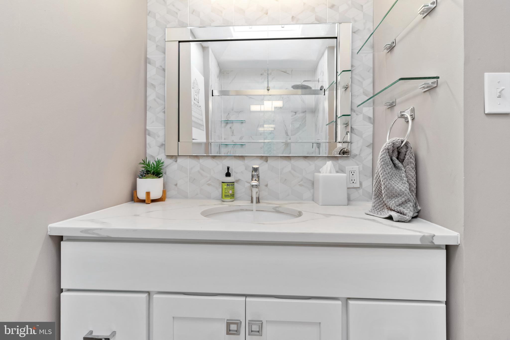 CHESTNUT HILL - Residential