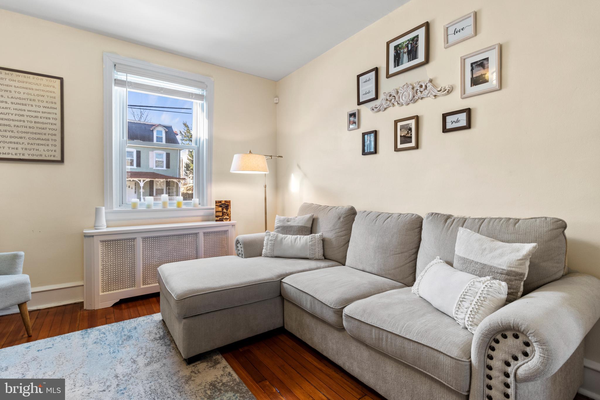 CHESTNUT HILL - Residential