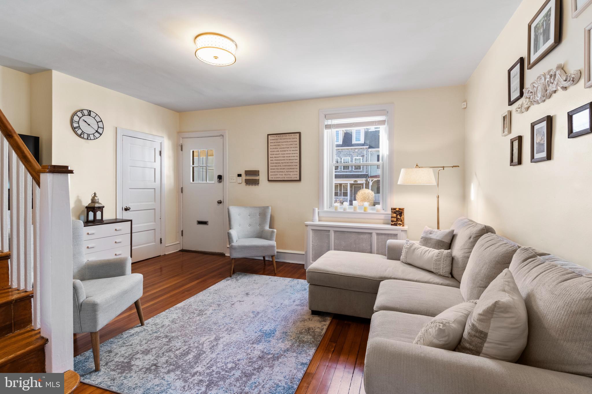 CHESTNUT HILL - Residential