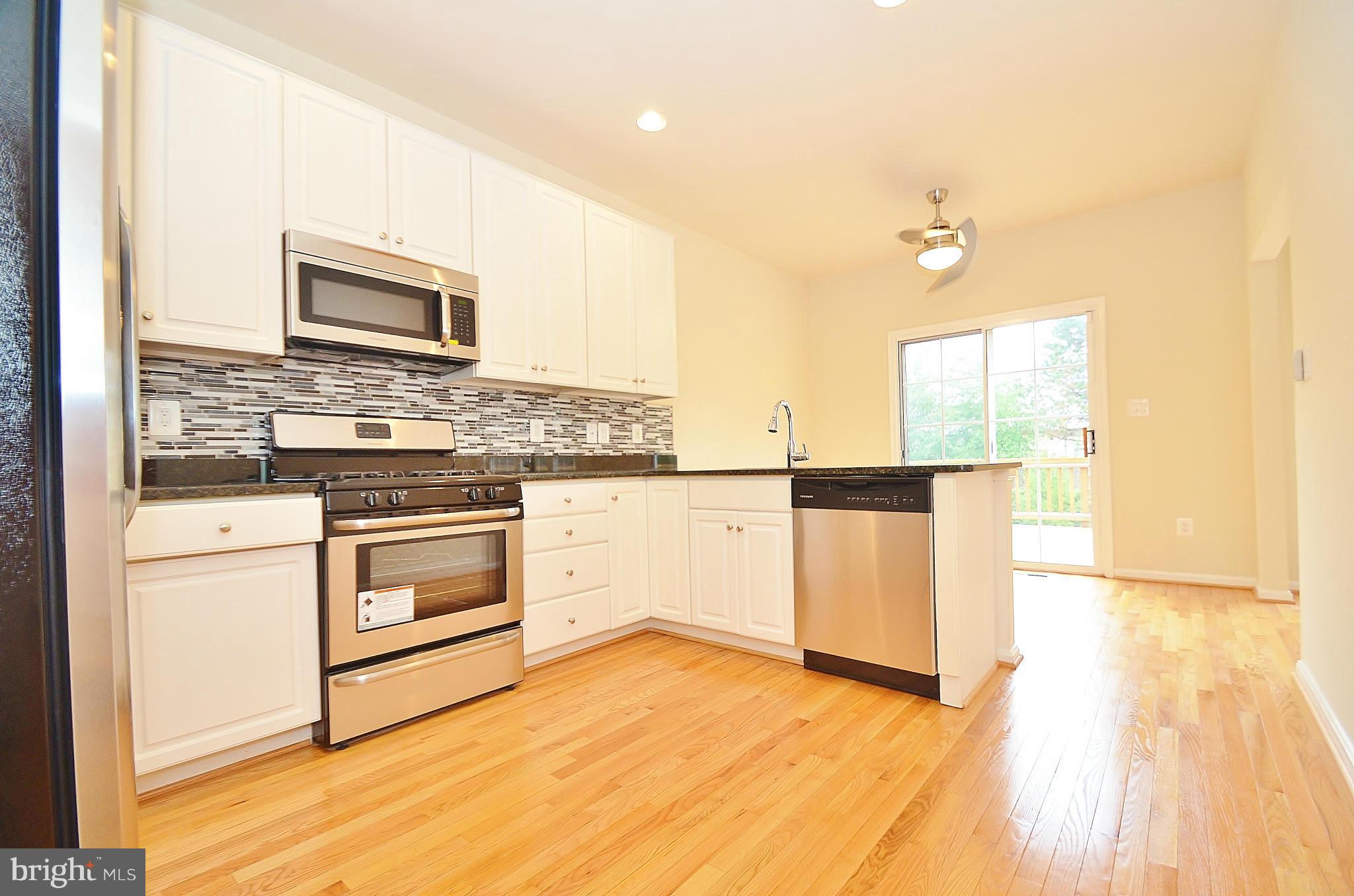 GREAT FALLS CHASE - Residential