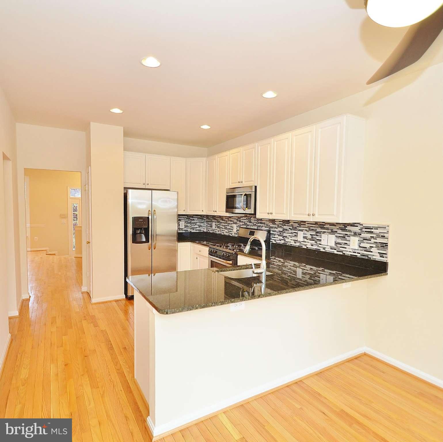 GREAT FALLS CHASE - Residential