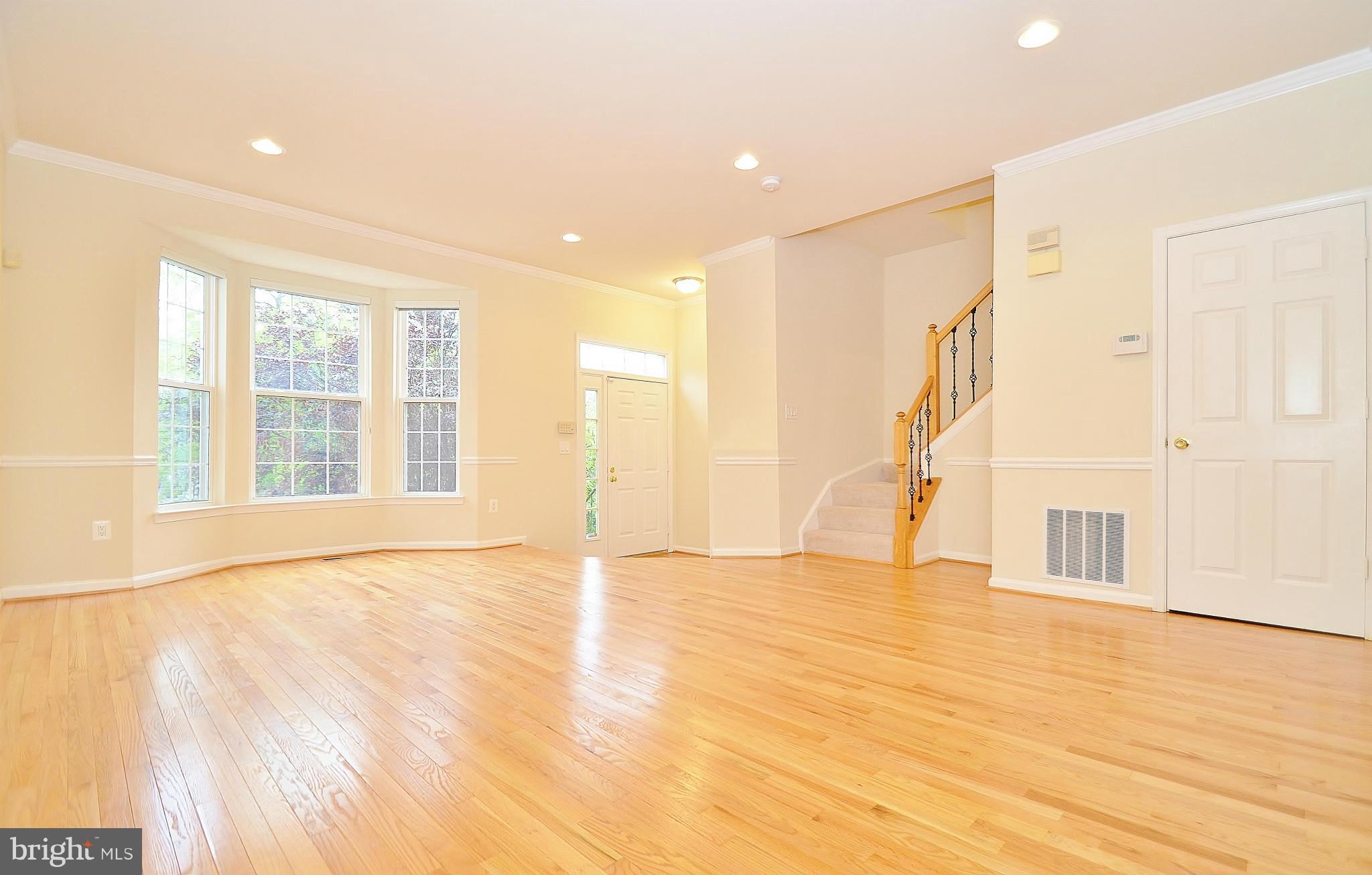 GREAT FALLS CHASE - Residential