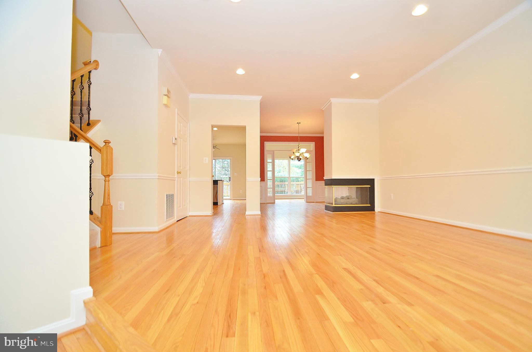 GREAT FALLS CHASE - Residential