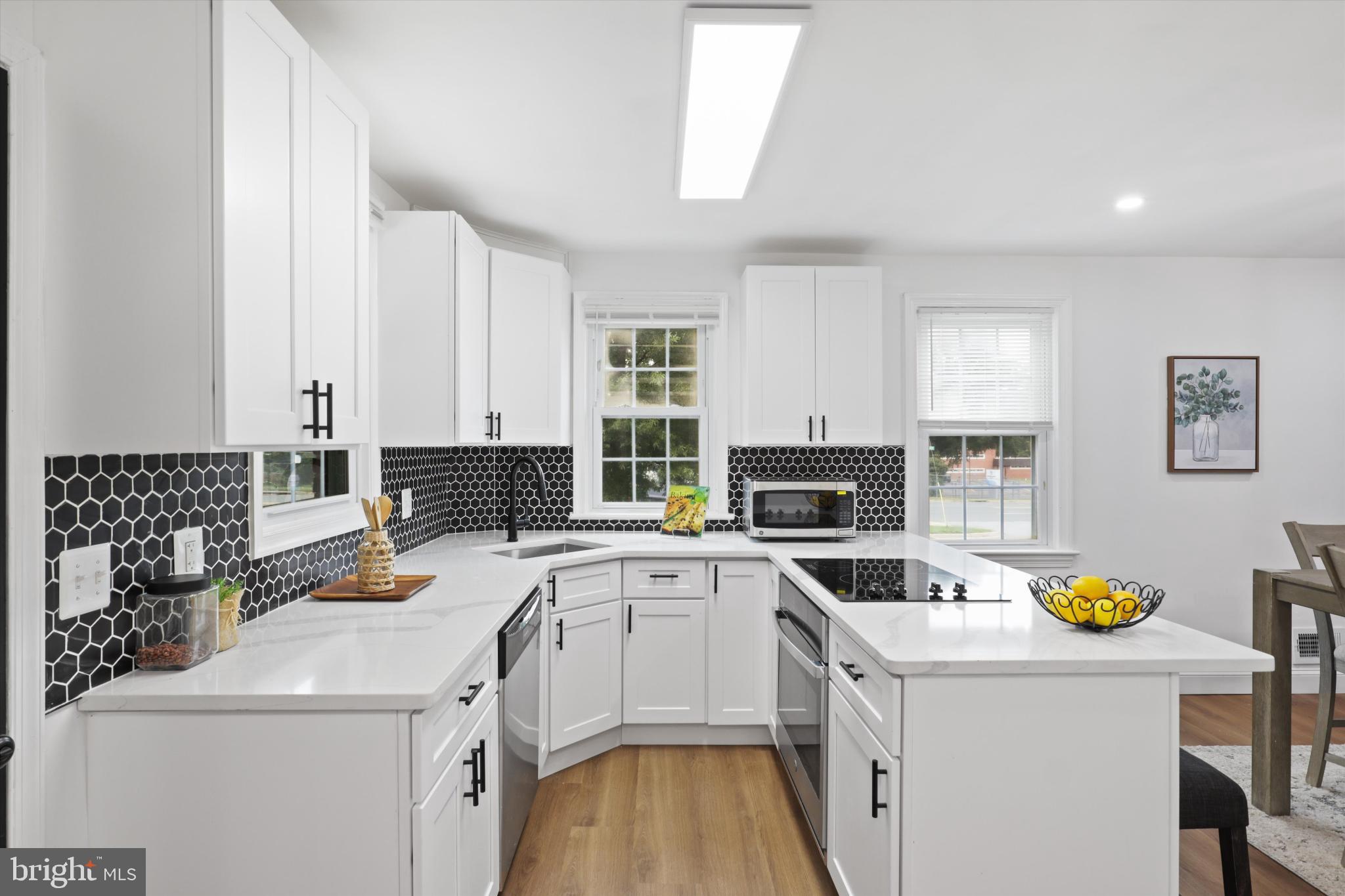 AVONDALE TERRACE - Residential