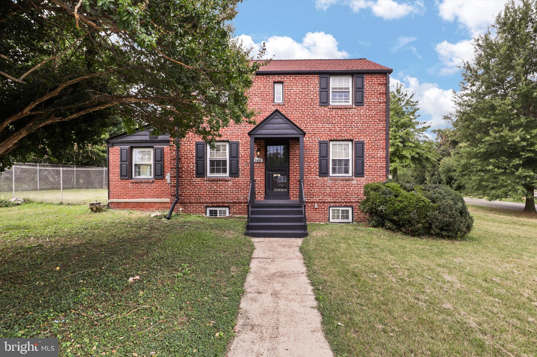 AVONDALE TERRACE - Residential