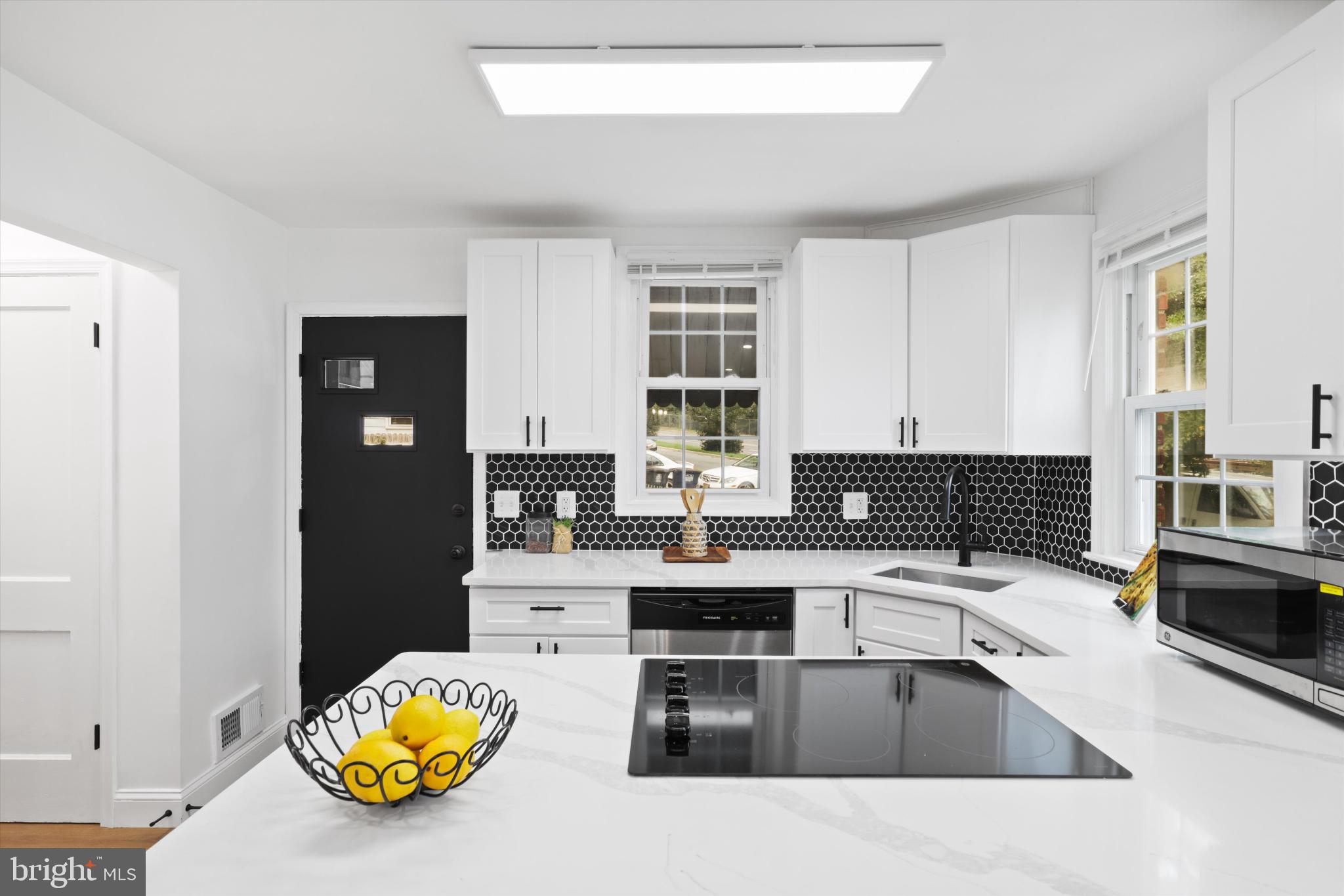 AVONDALE TERRACE - Residential