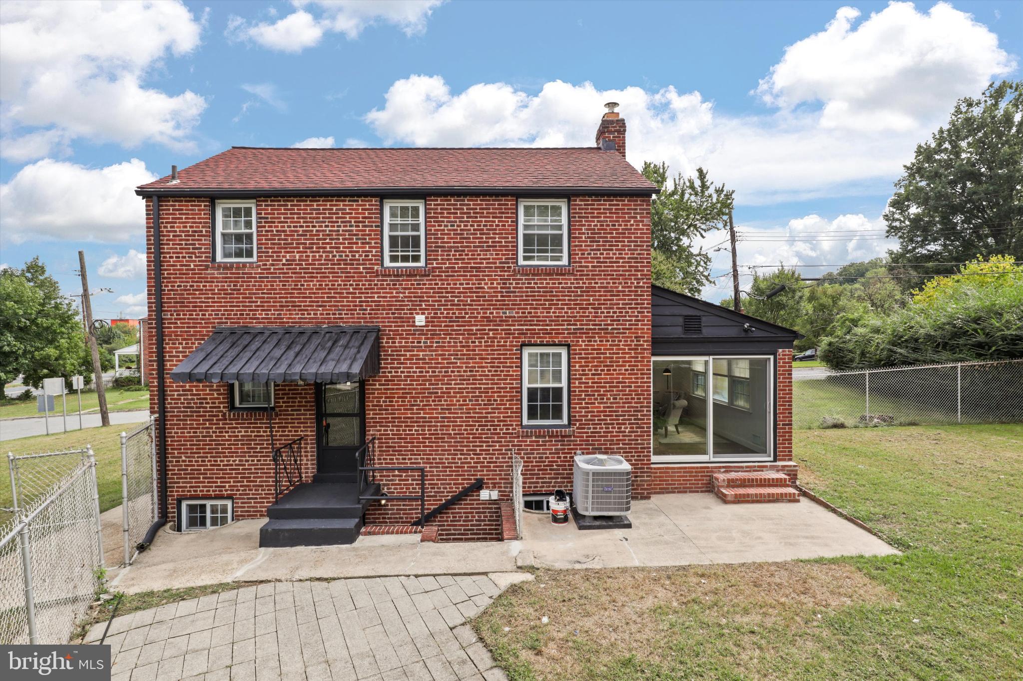 AVONDALE TERRACE - Residential