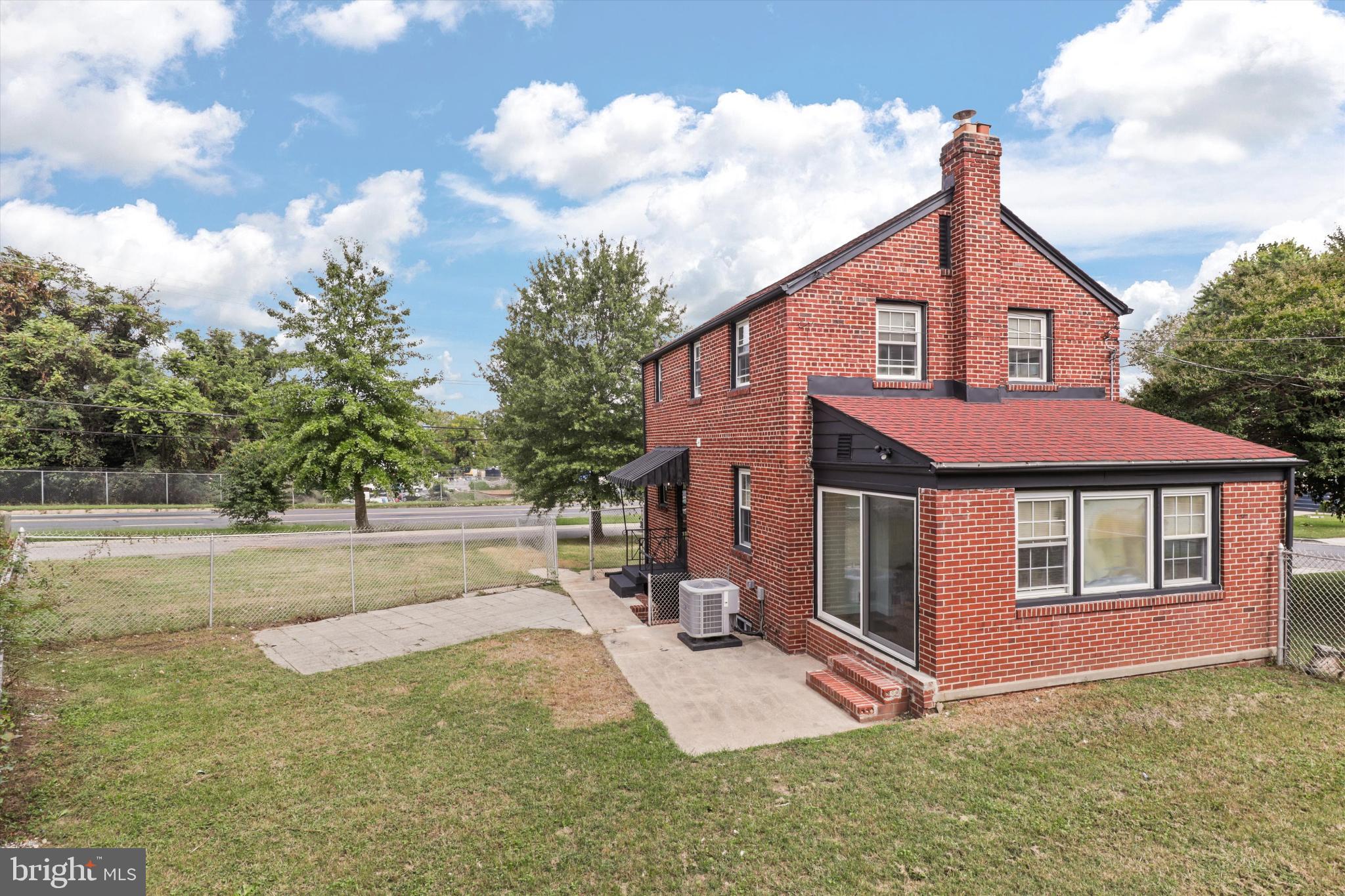 AVONDALE TERRACE - Residential