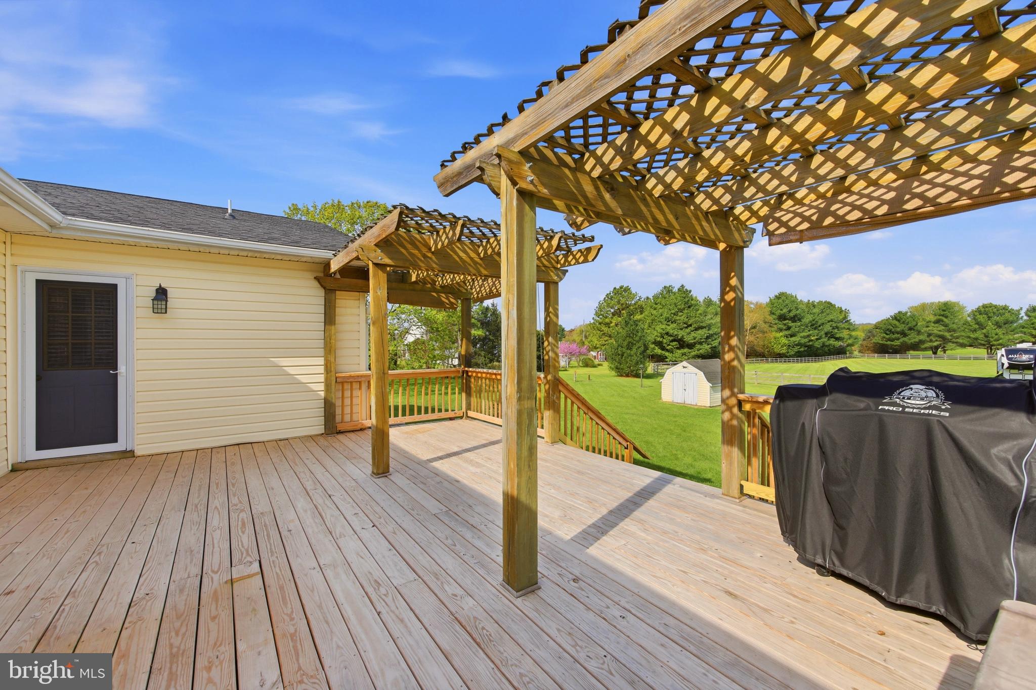 NORTH FORK FARMS - Residential