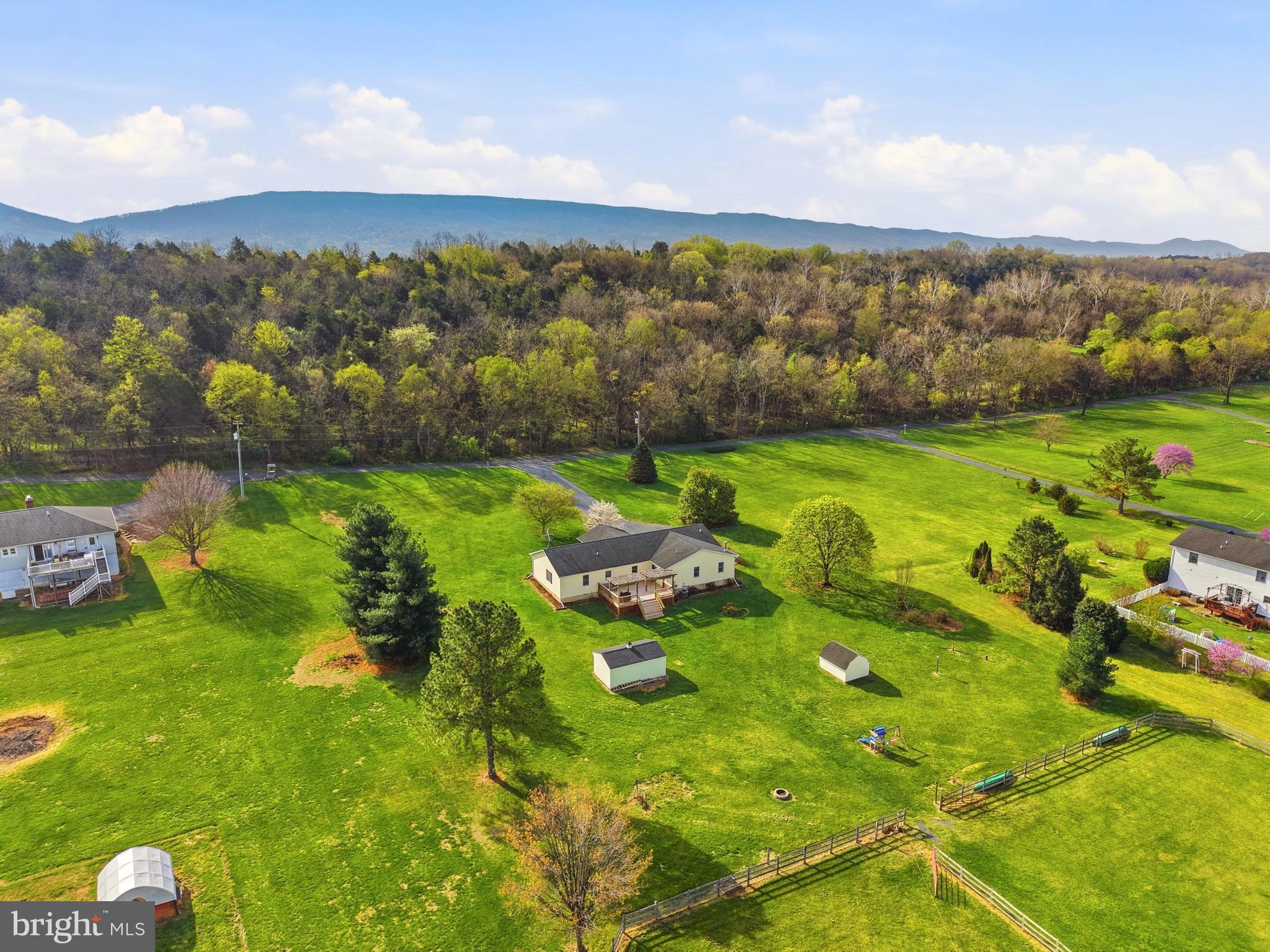 NORTH FORK FARMS - Residential